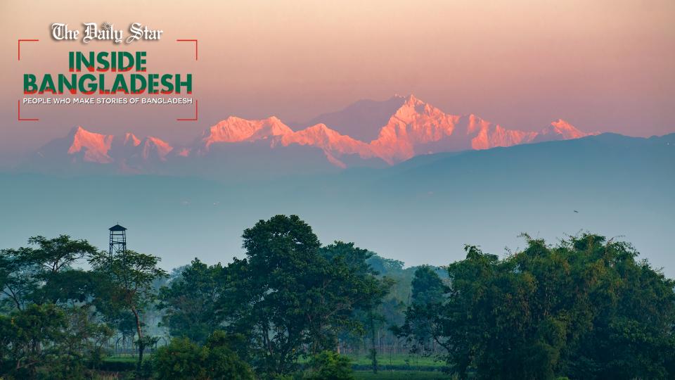 Where Kanchenjunga rises over the horizon
