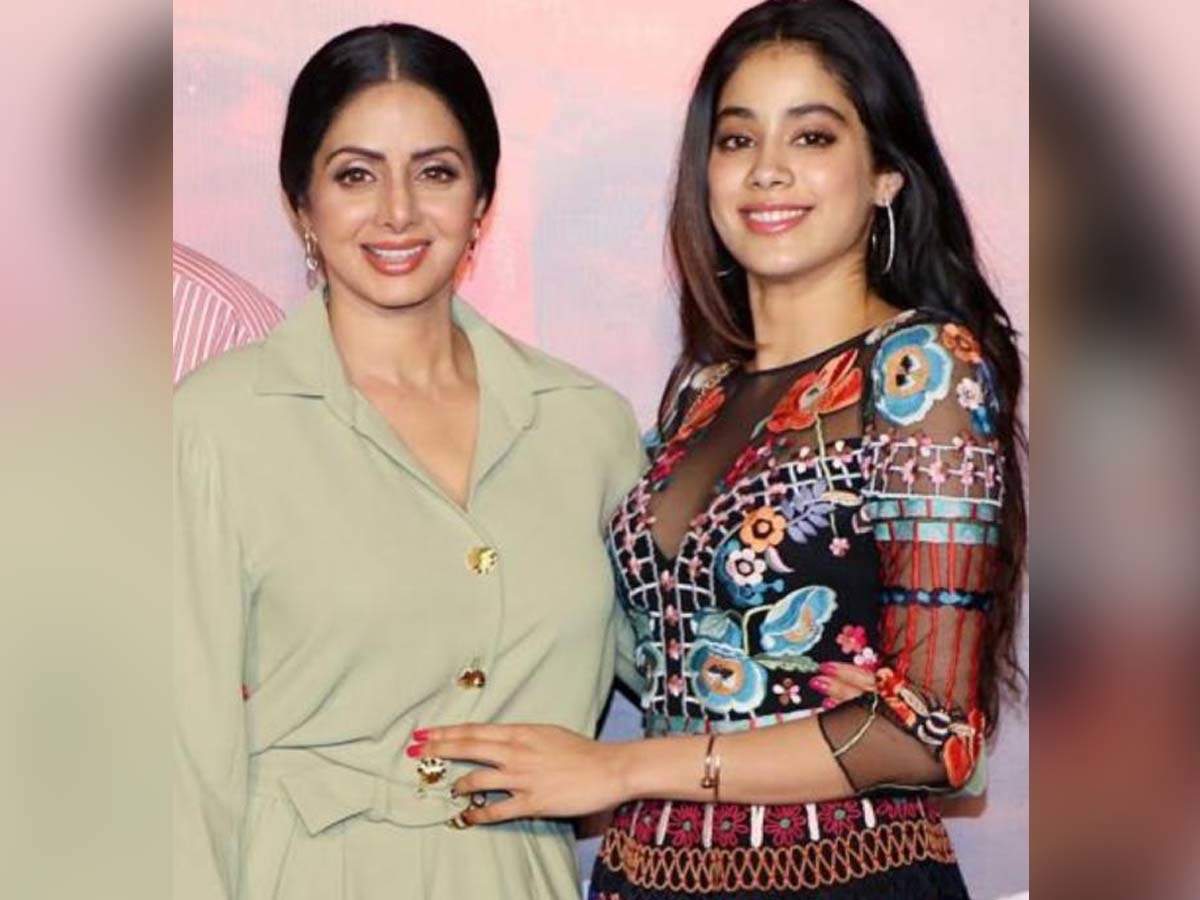 Sridevi and Janhvi .jpg