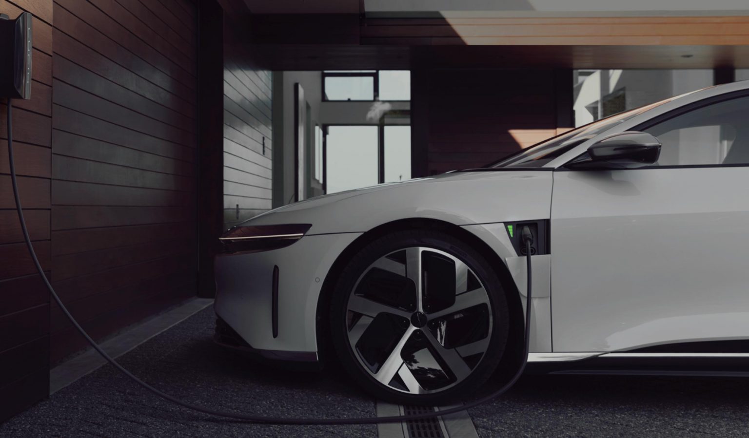 lucid_air_side.jpg