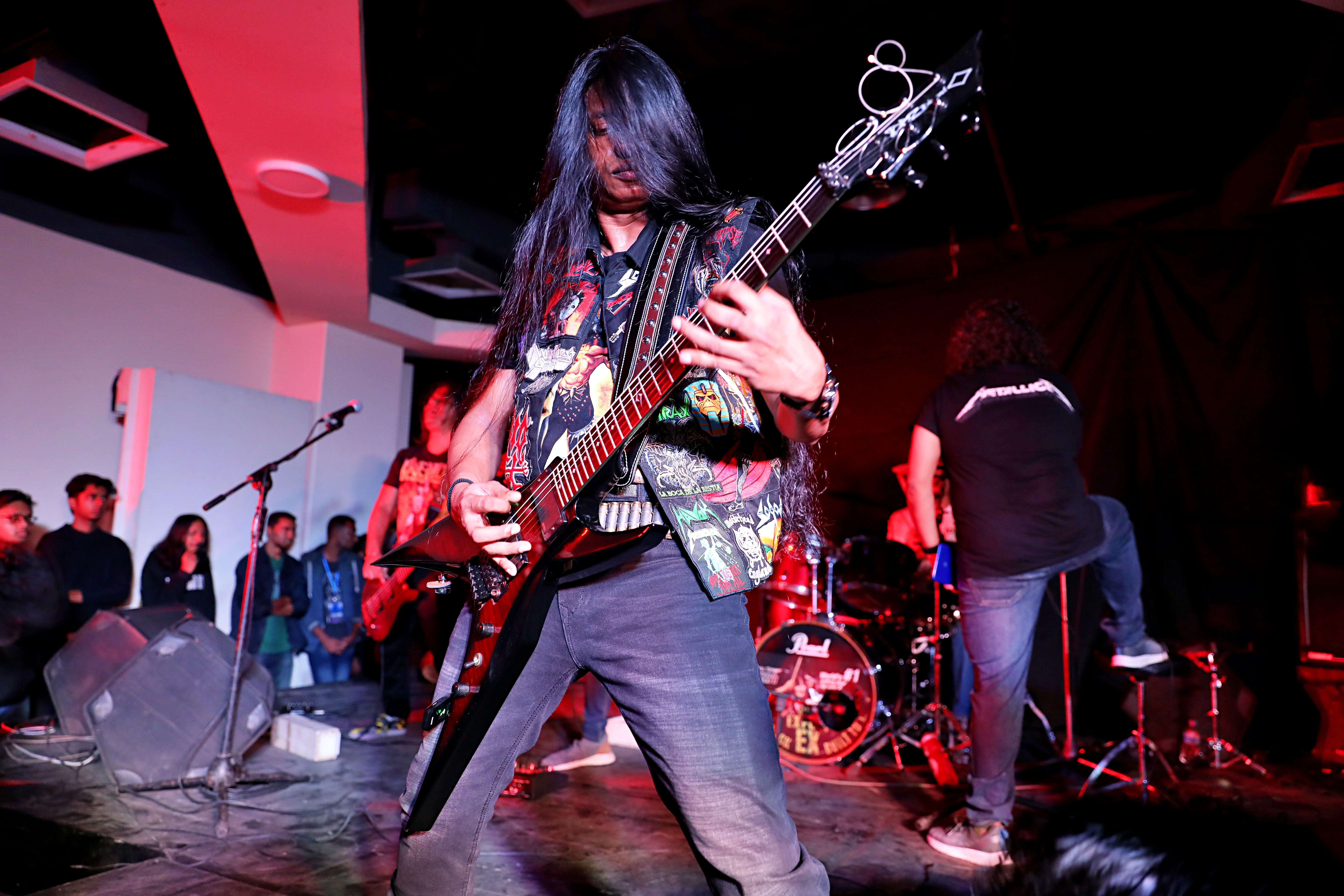 Of sore necks, broken voices and metal 3.jpg