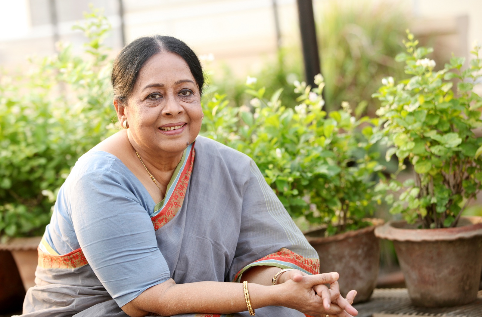 sharmili_ahmed_4.jpg