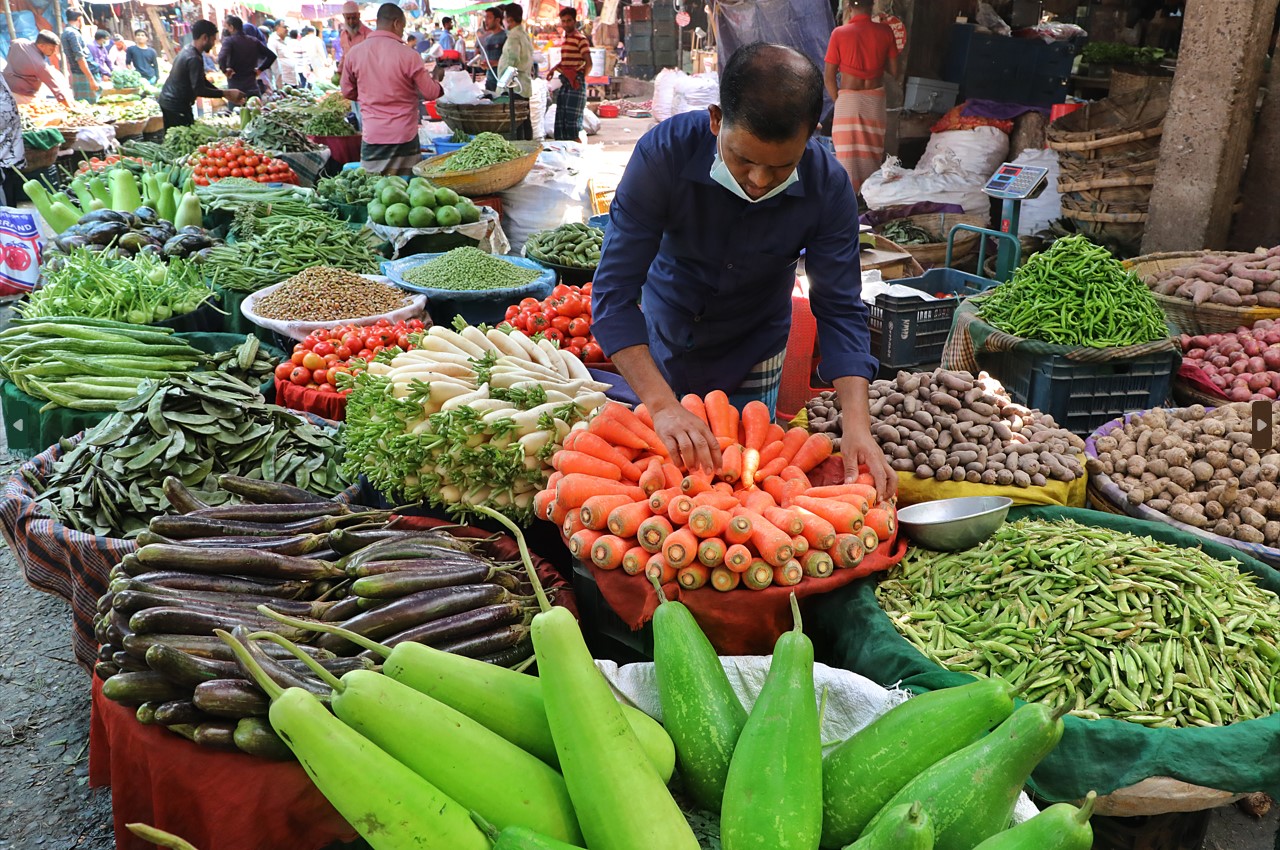 Record inflation in Dhaka city