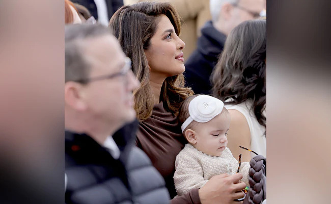 dmchim6o_priyanka-chopra_625x300_31_january_23.jpg