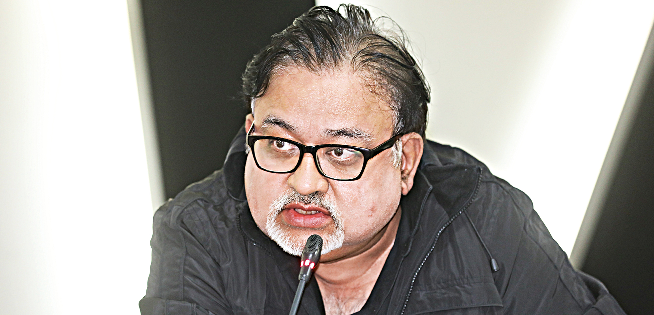 dr-abdun-nur-tushar.jpg