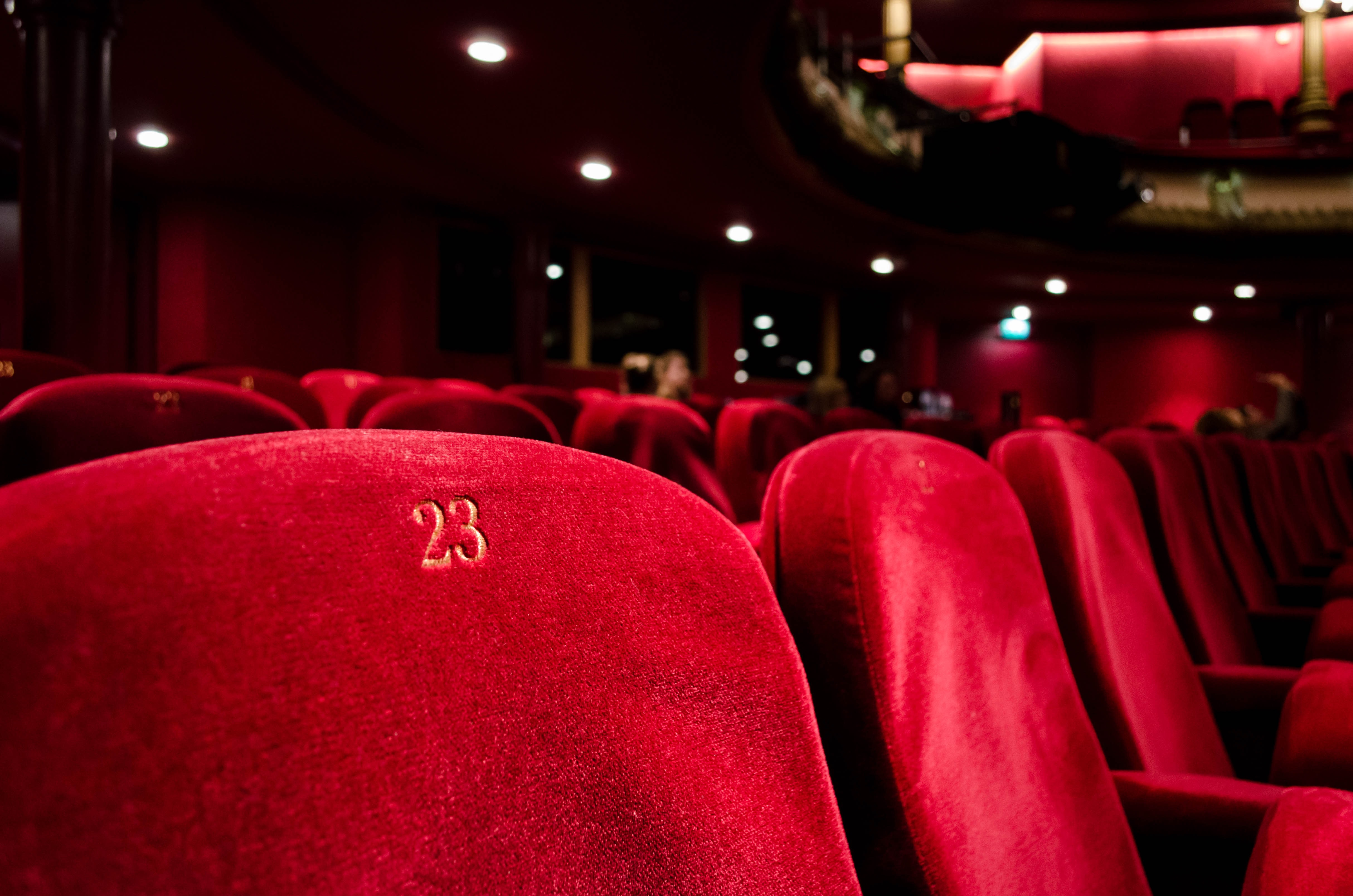 rent out theater 5 ways to make Valentine’s Day memorable 