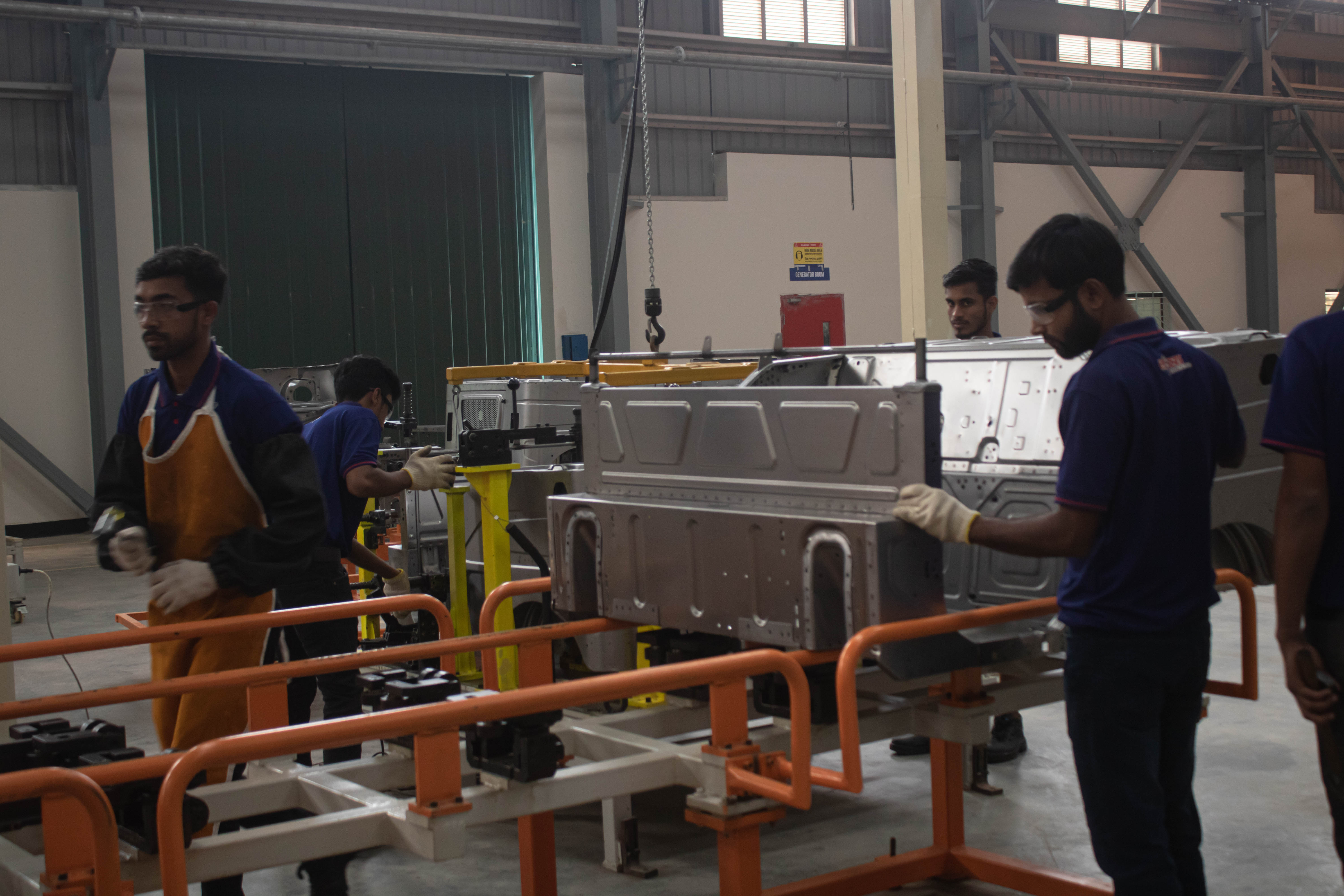 Runner factory CNG making part