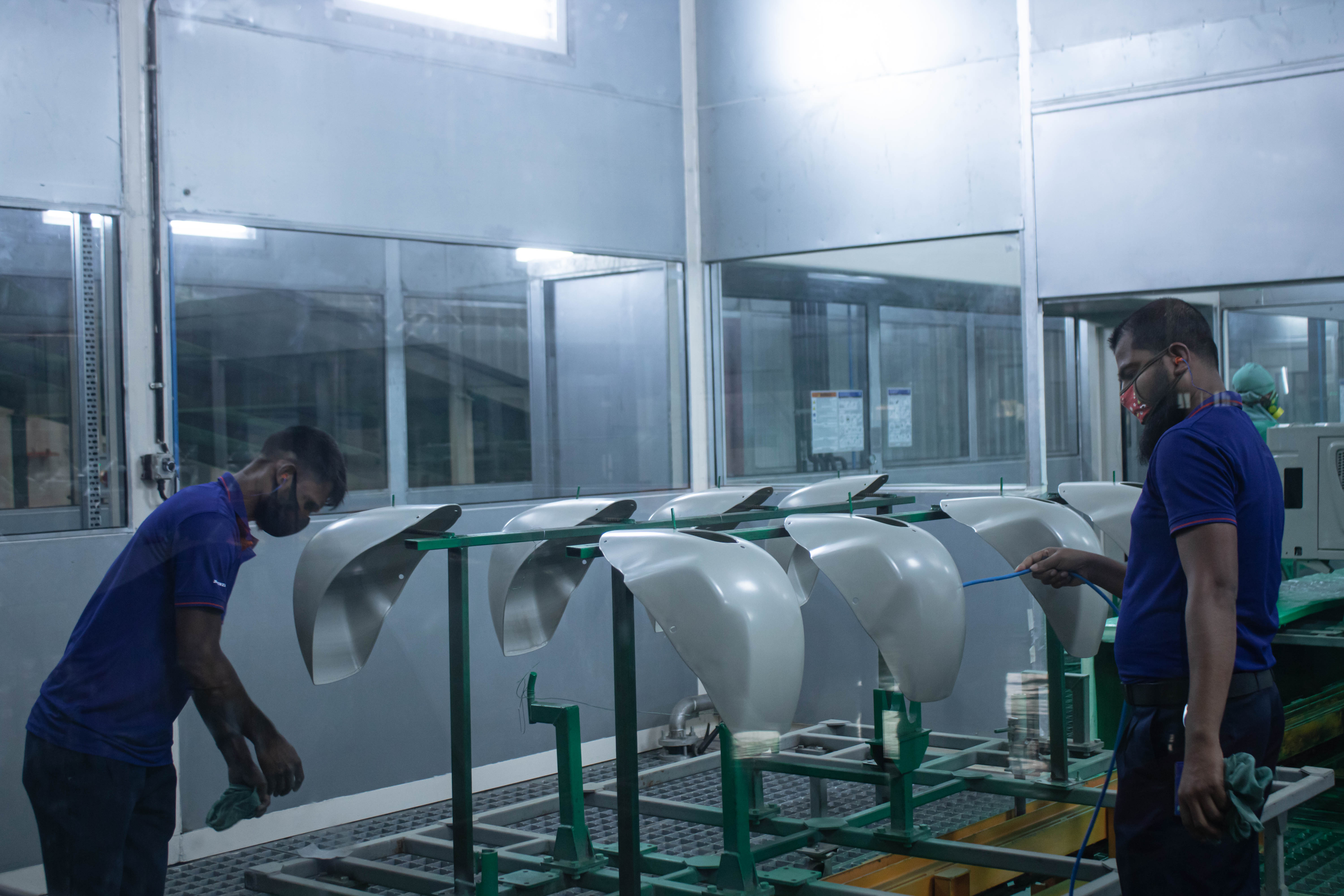 Runner factory CNG finishing
