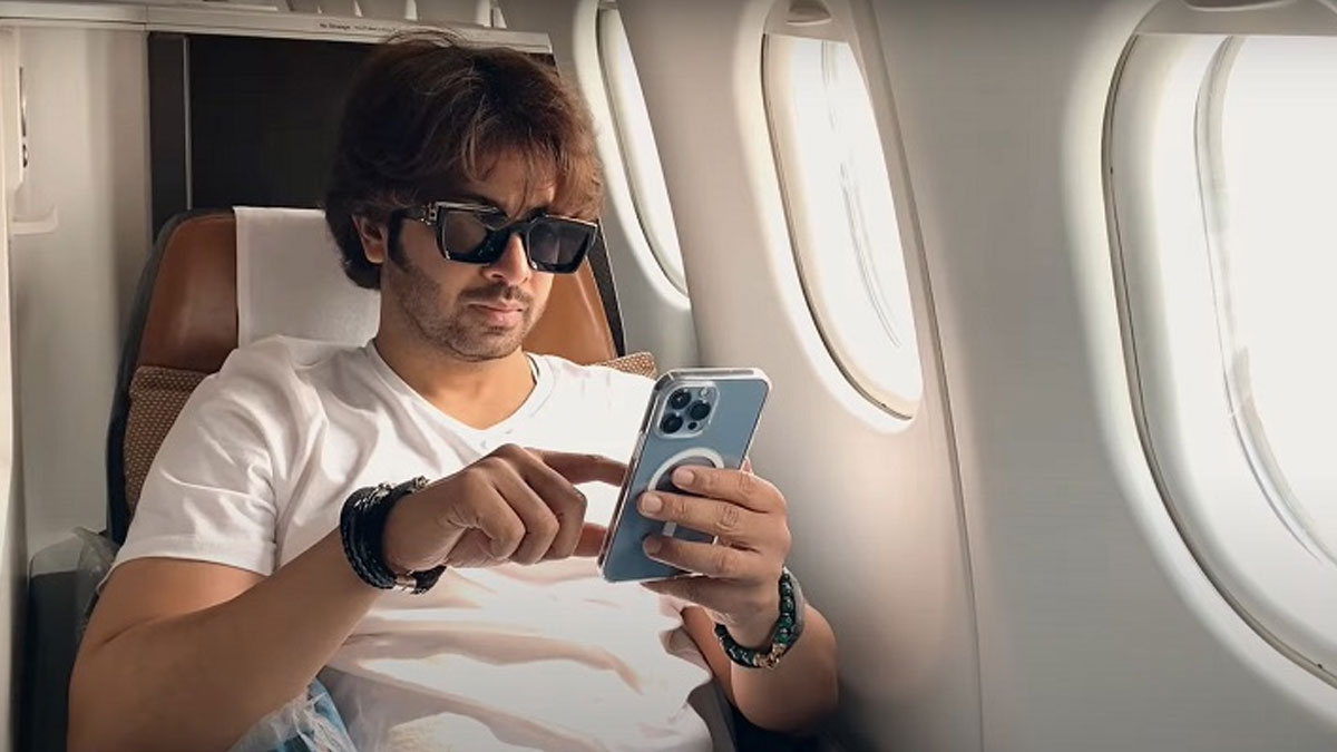 Shakib Khan leaves for Oman 
