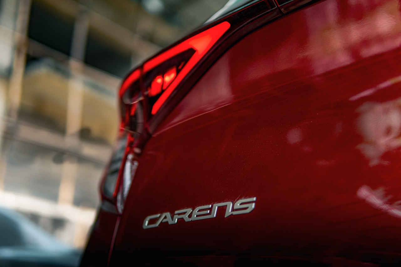 kia_carens_8.jpg