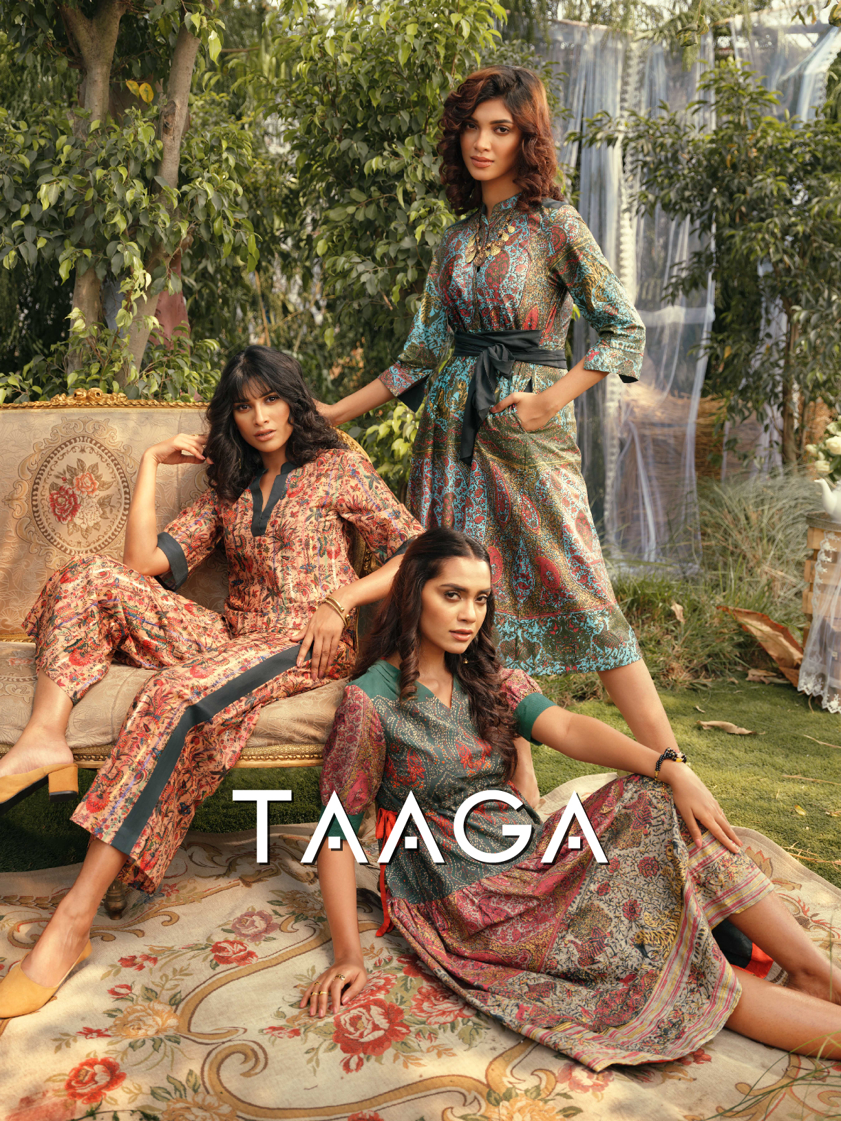 1 Detailed prints for the modern fashionista 
