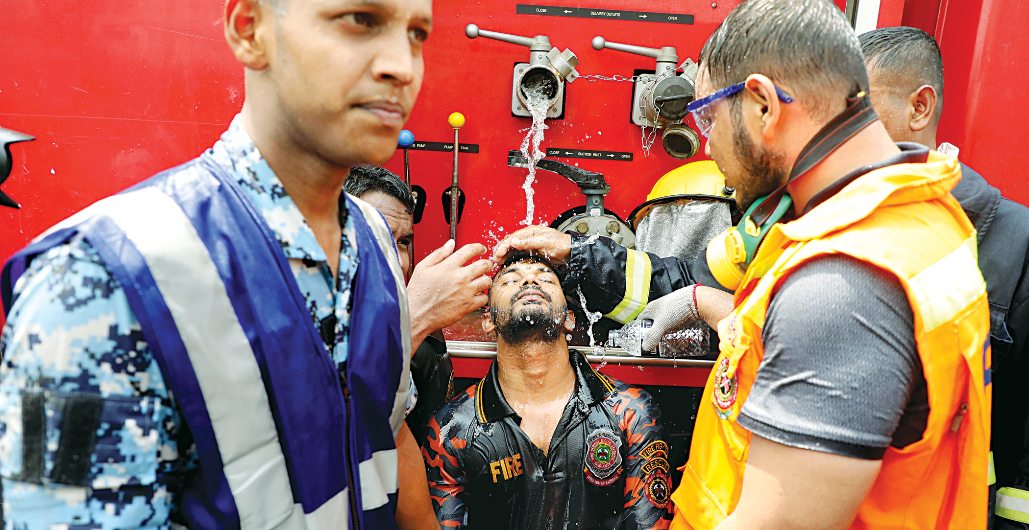dhaka-new-market-fire3.jpg