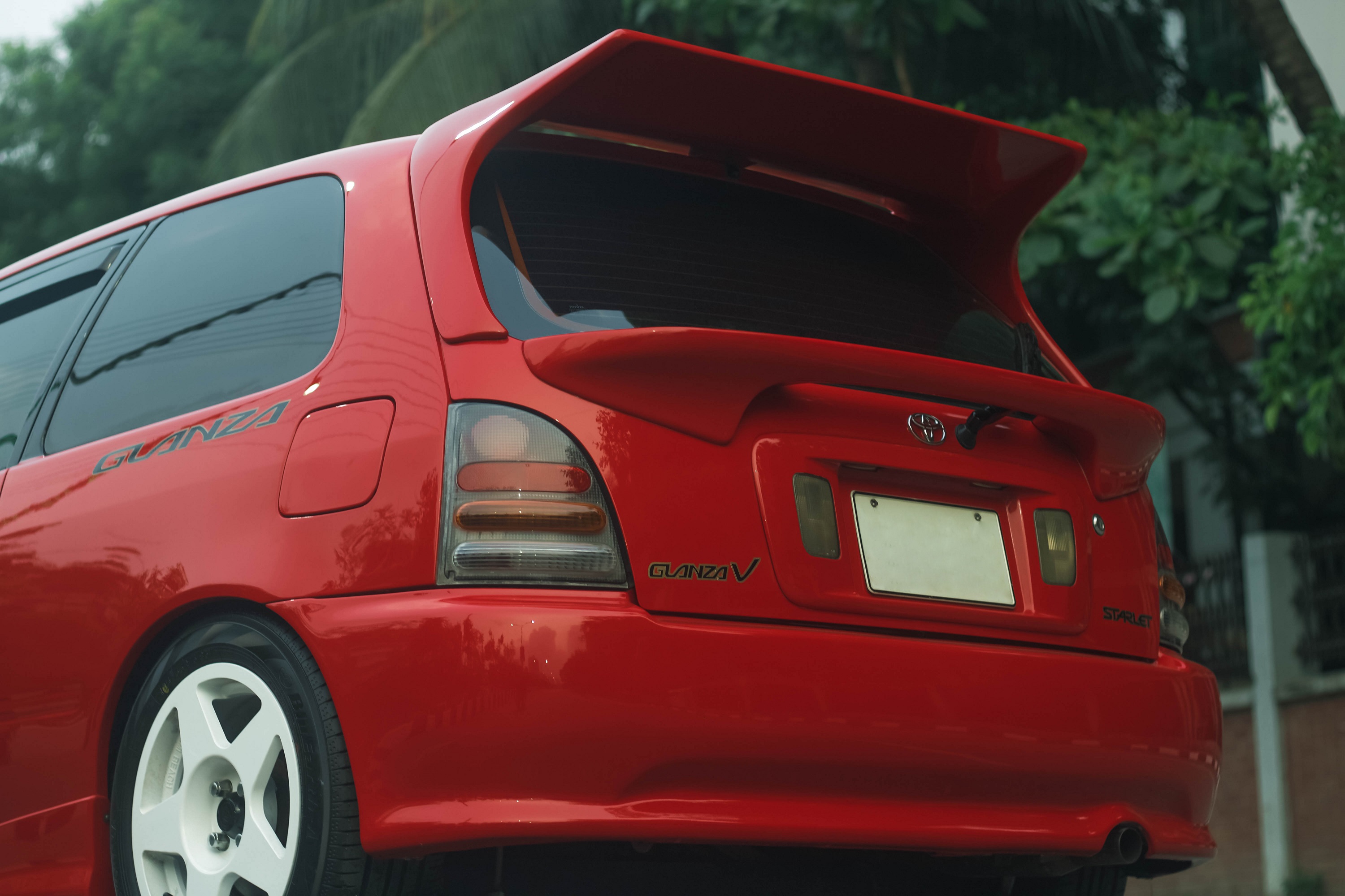 Glanza V back