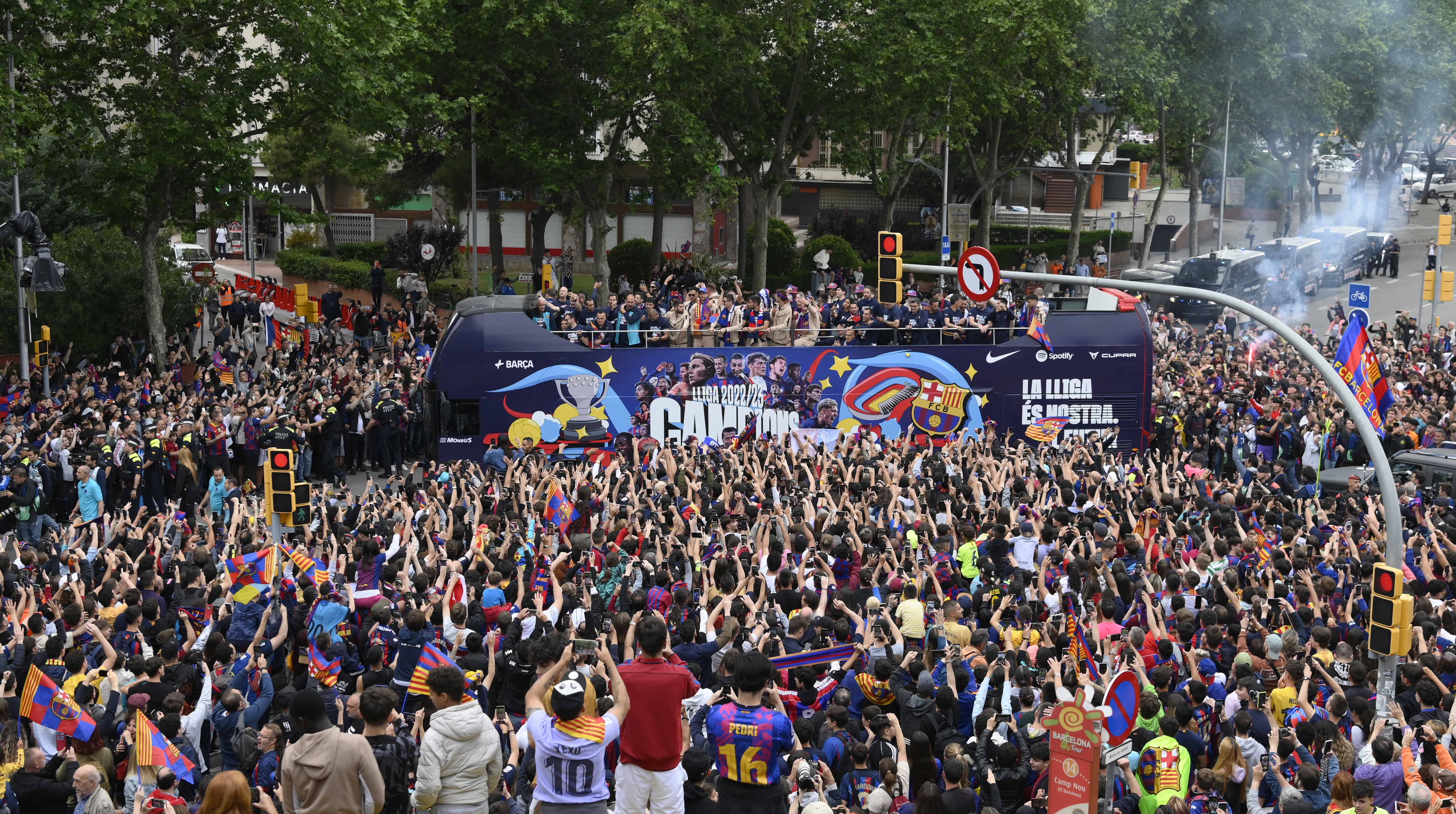 barca2.jpg