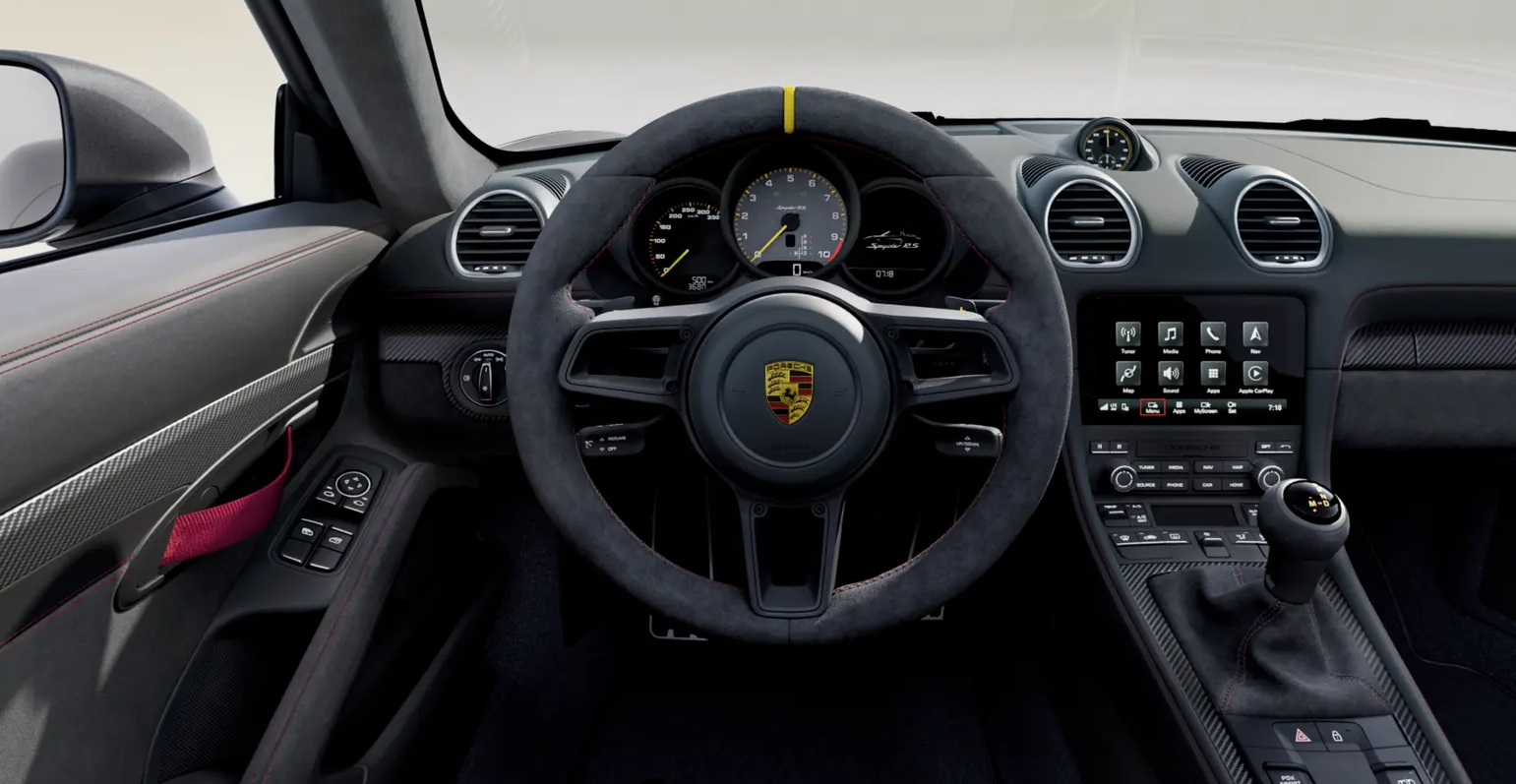 porsche_718_spyder_rs_interior.png