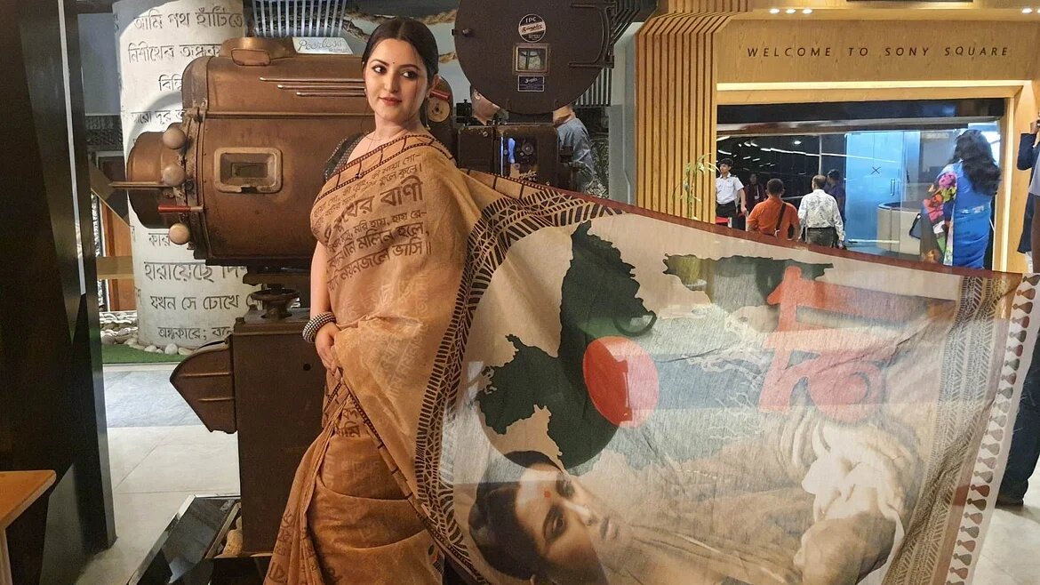 Pori Moni enjoys premiere of ‘Maa’ with Rajya 