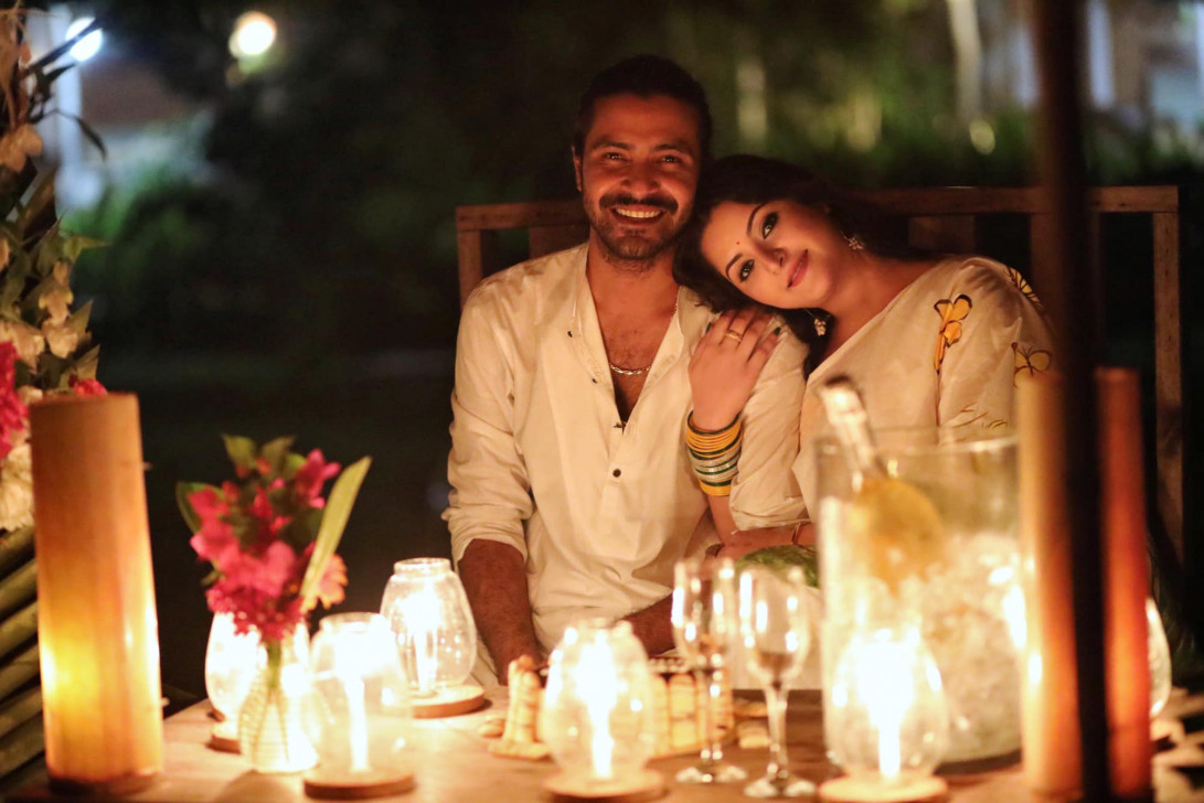 How can you work in industry with so many exes: Pori Moni 