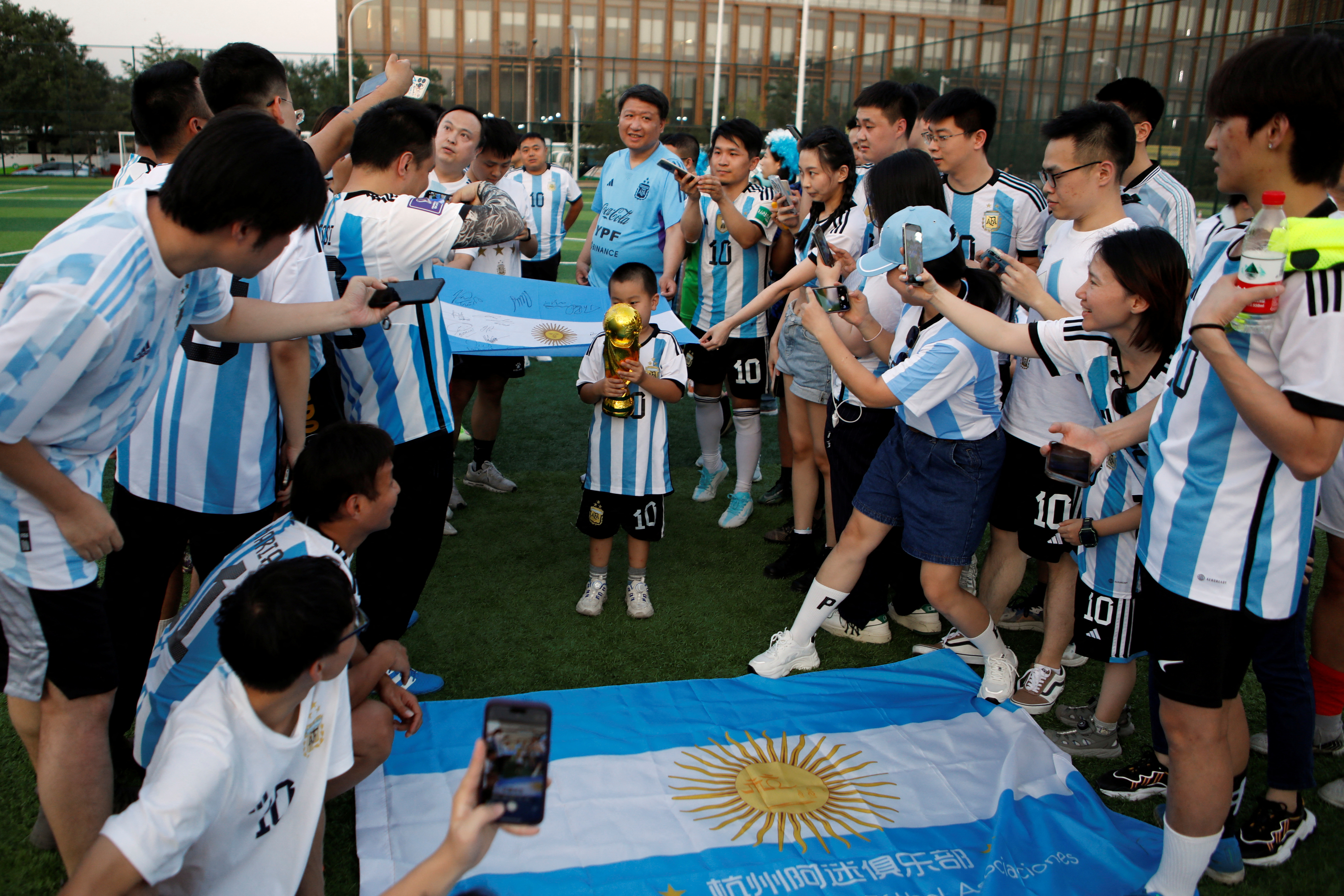 messi.jpg