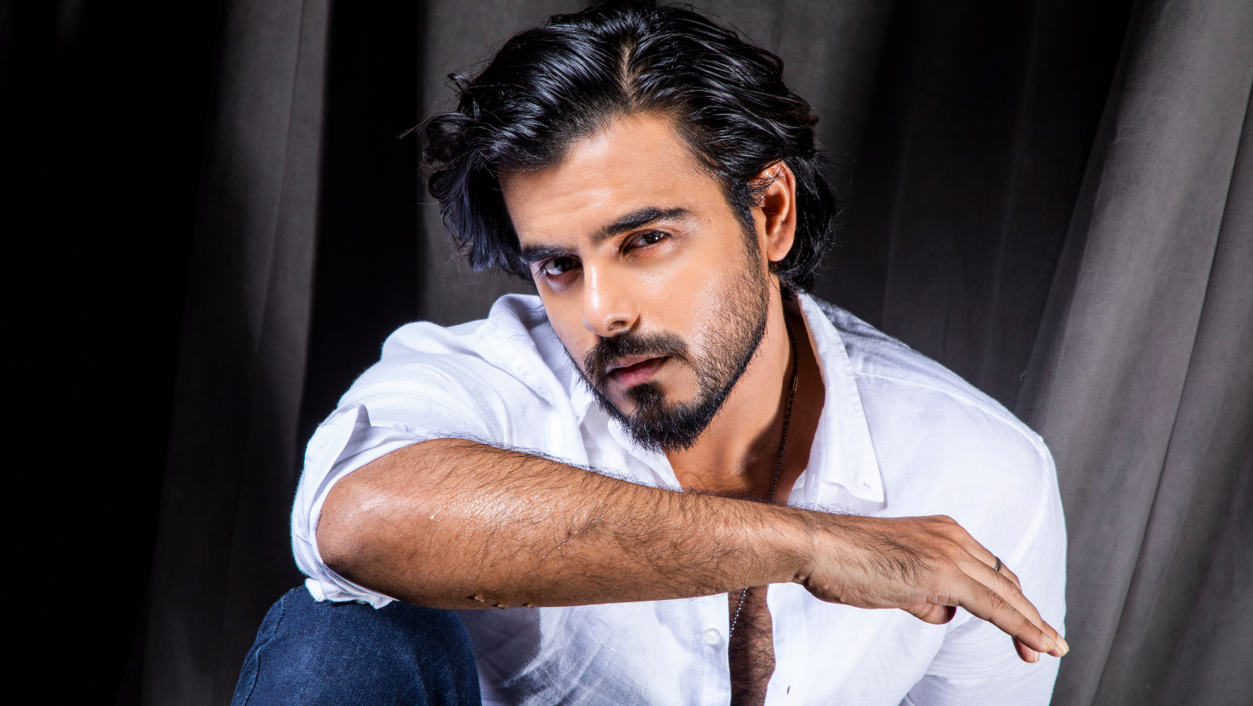 Siam extends good luck to fellow actors as ‘Antarjal’ takes a backseat this Eid 