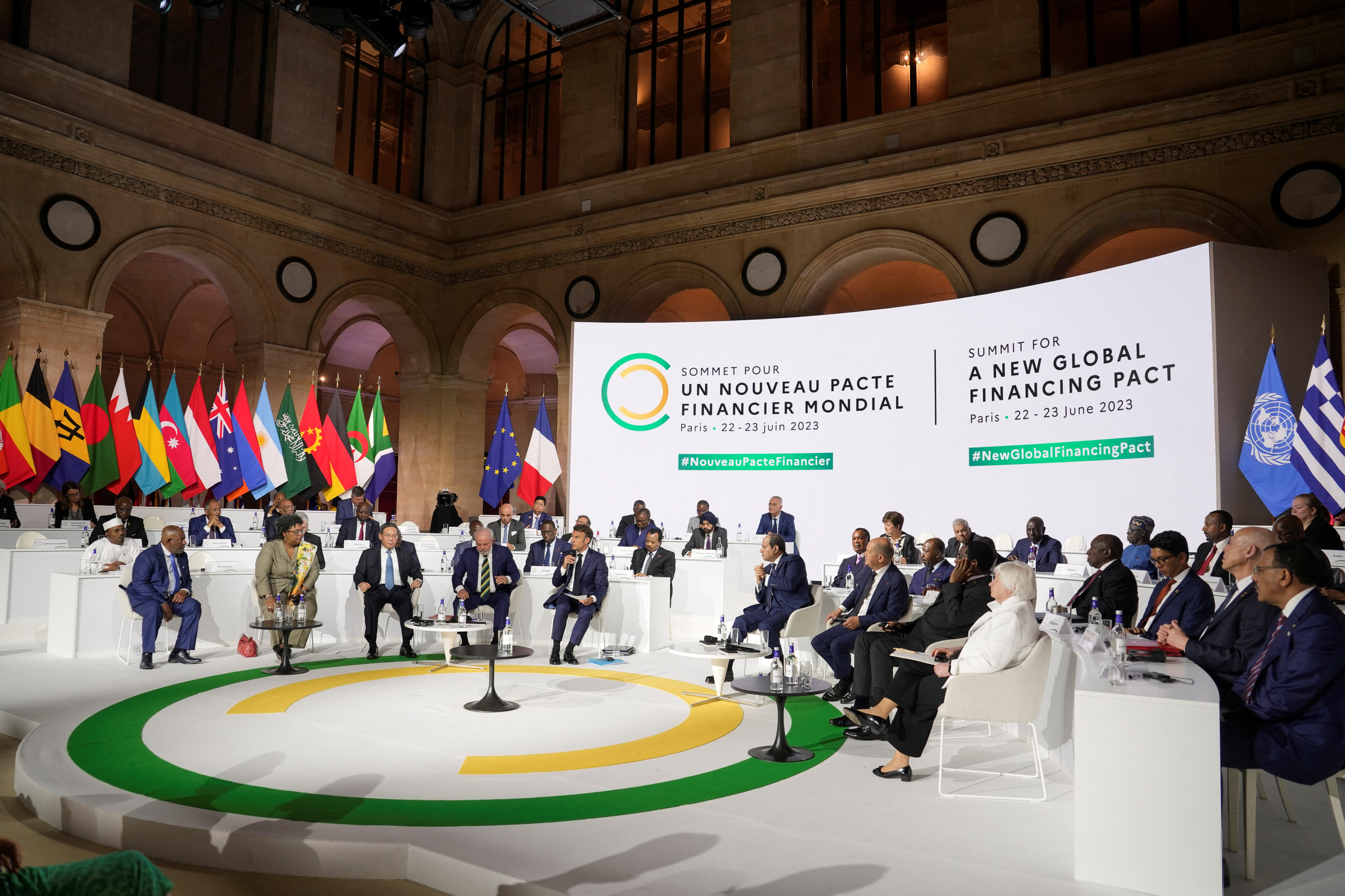 US politics and the Paris finance summit