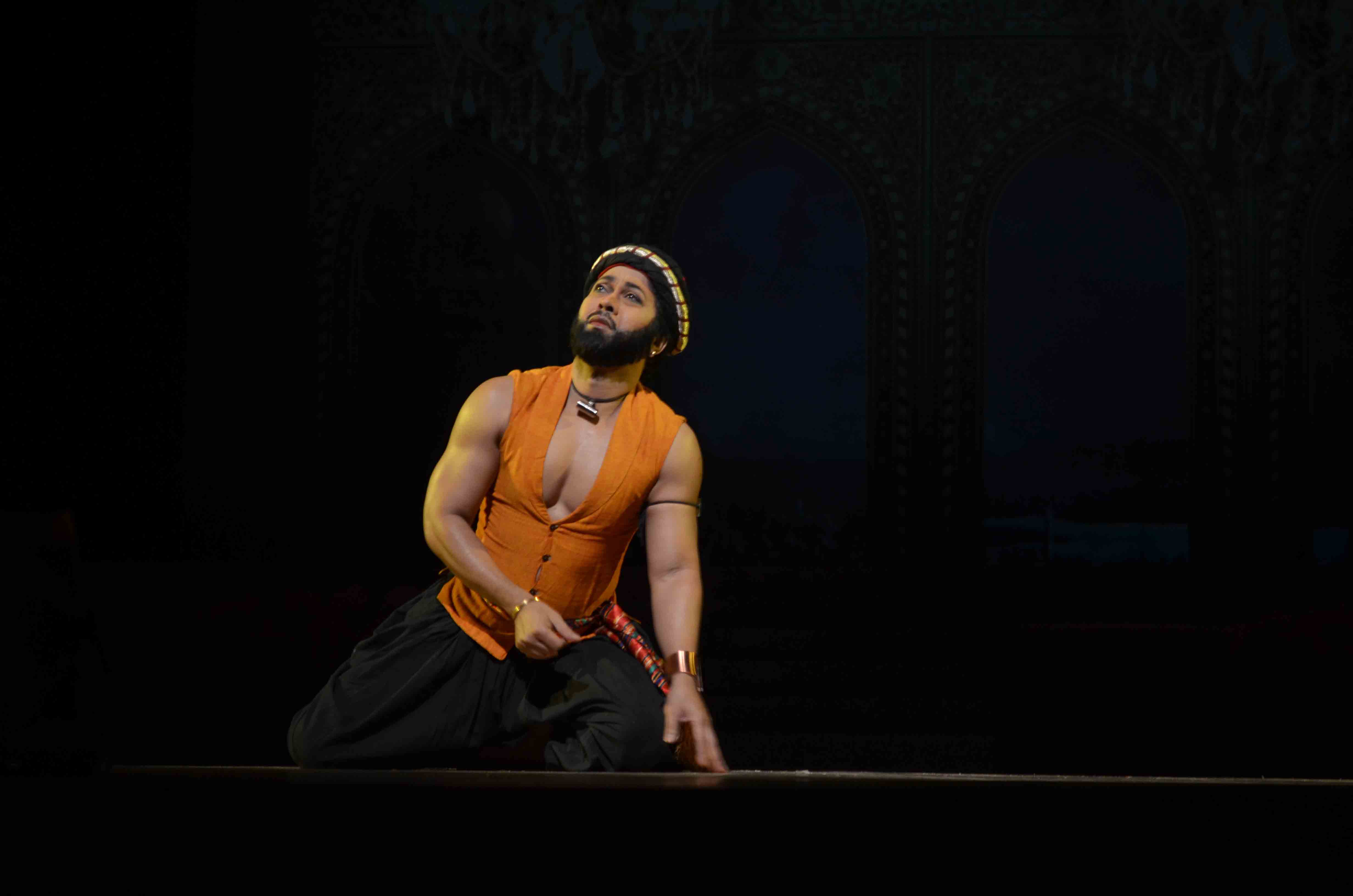 shibli-mohammad-as-ali-baba-in-dance-drama-badi-bandar-rupkotha-1.jpg
