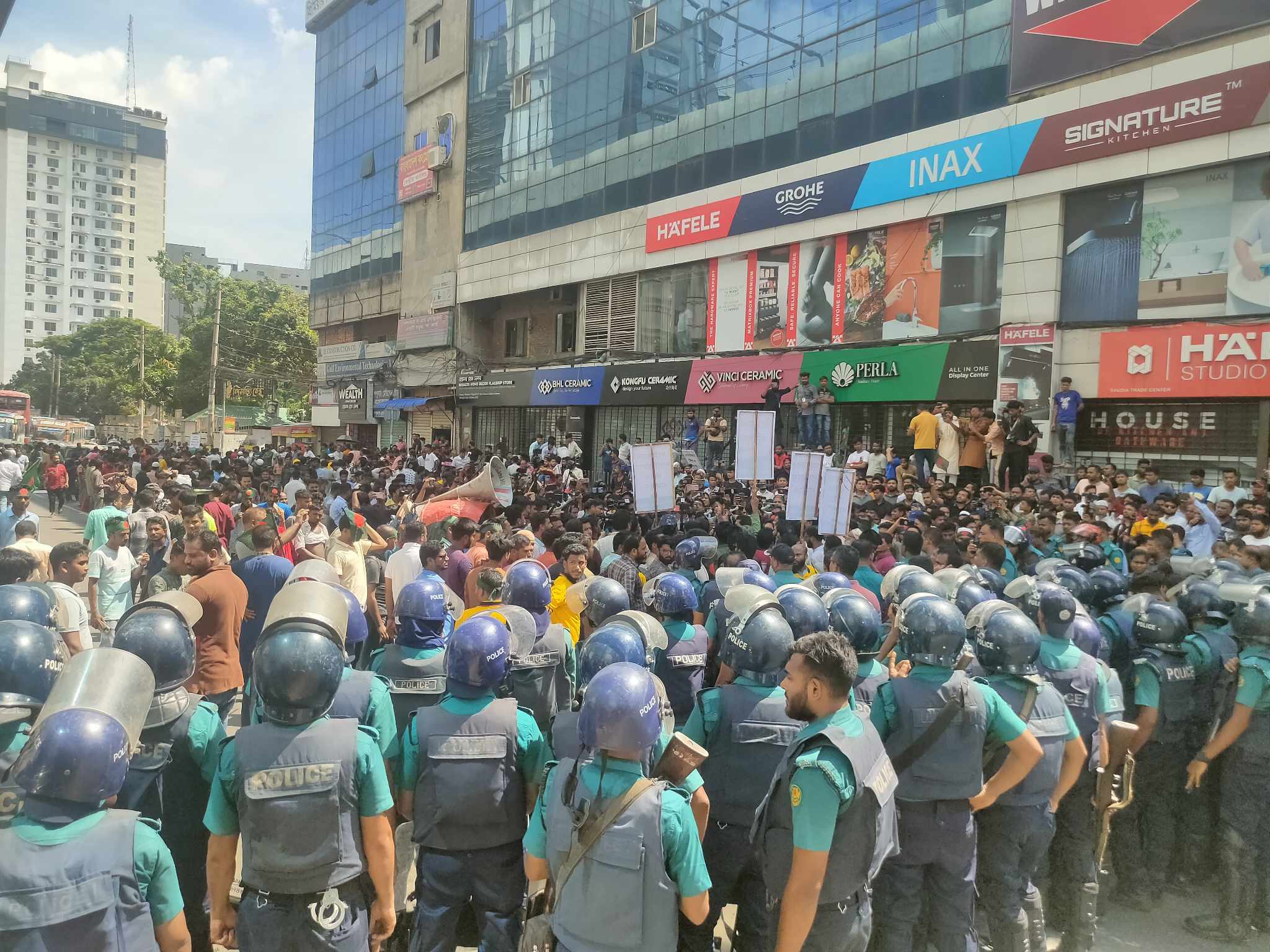 gono_adhikar_0.jpg