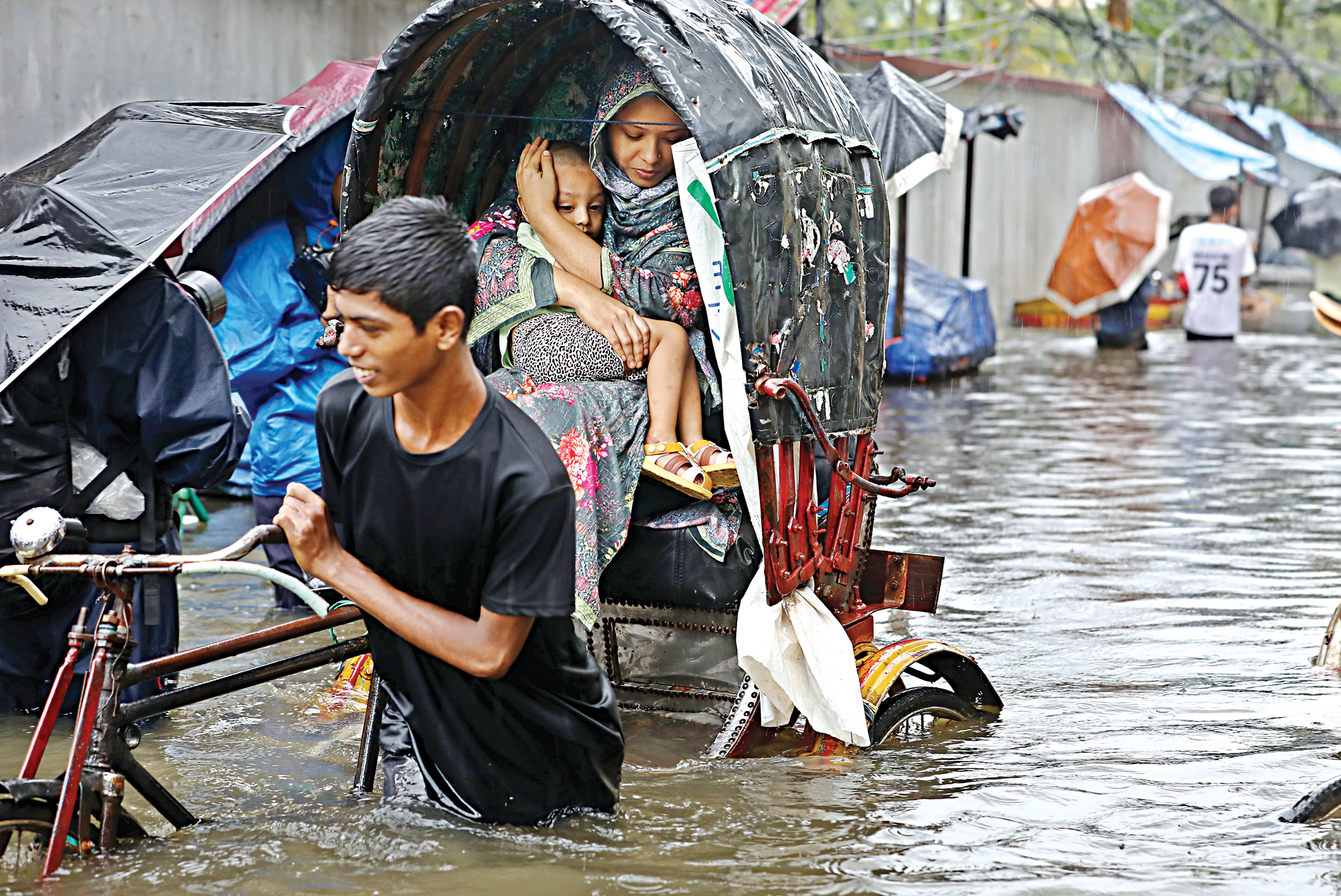 Waterlogging in Chattogram worsening  by the day