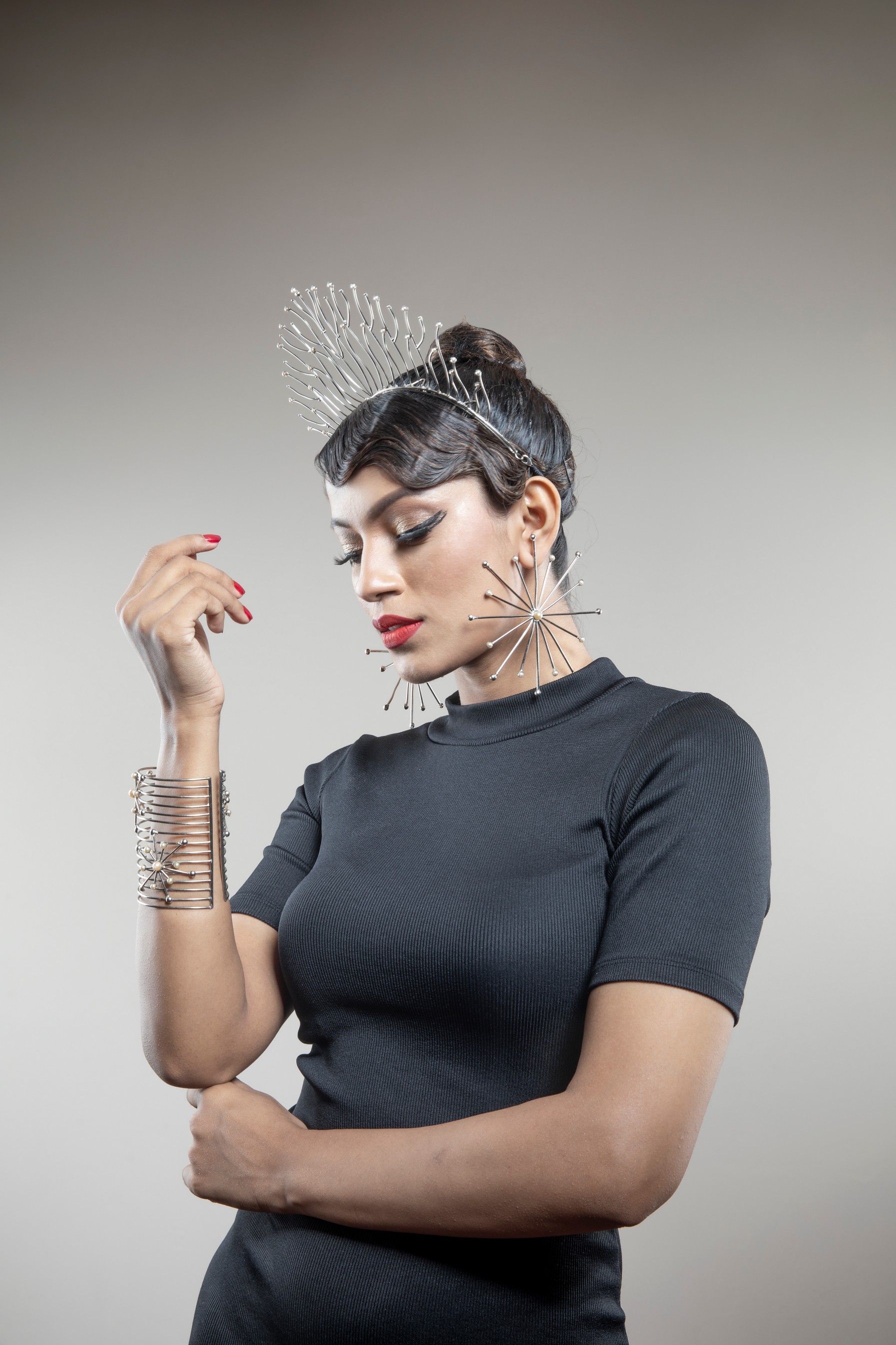 All the allure of body jewellery  
