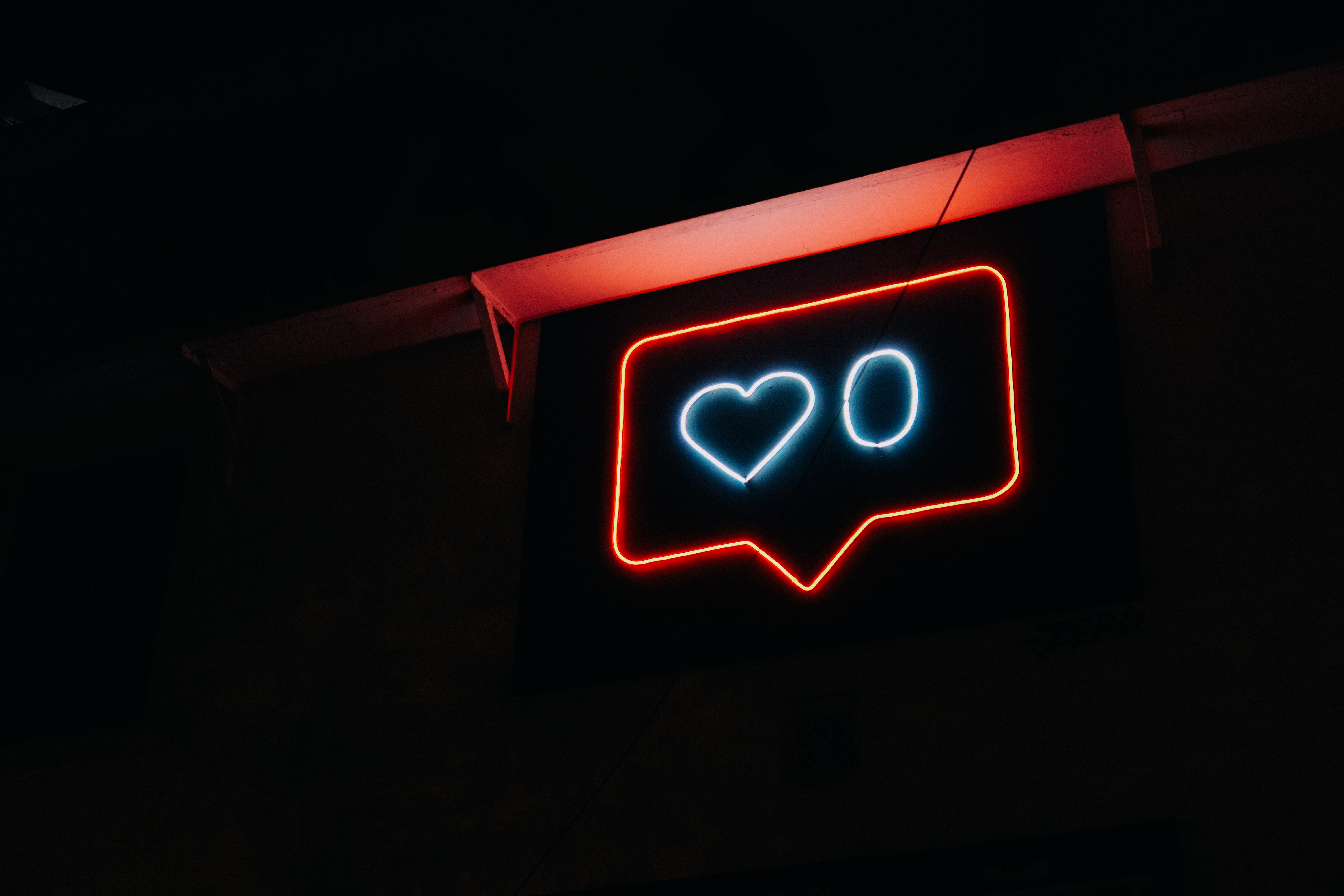 5 signs she's just not into you: Dhaka edition