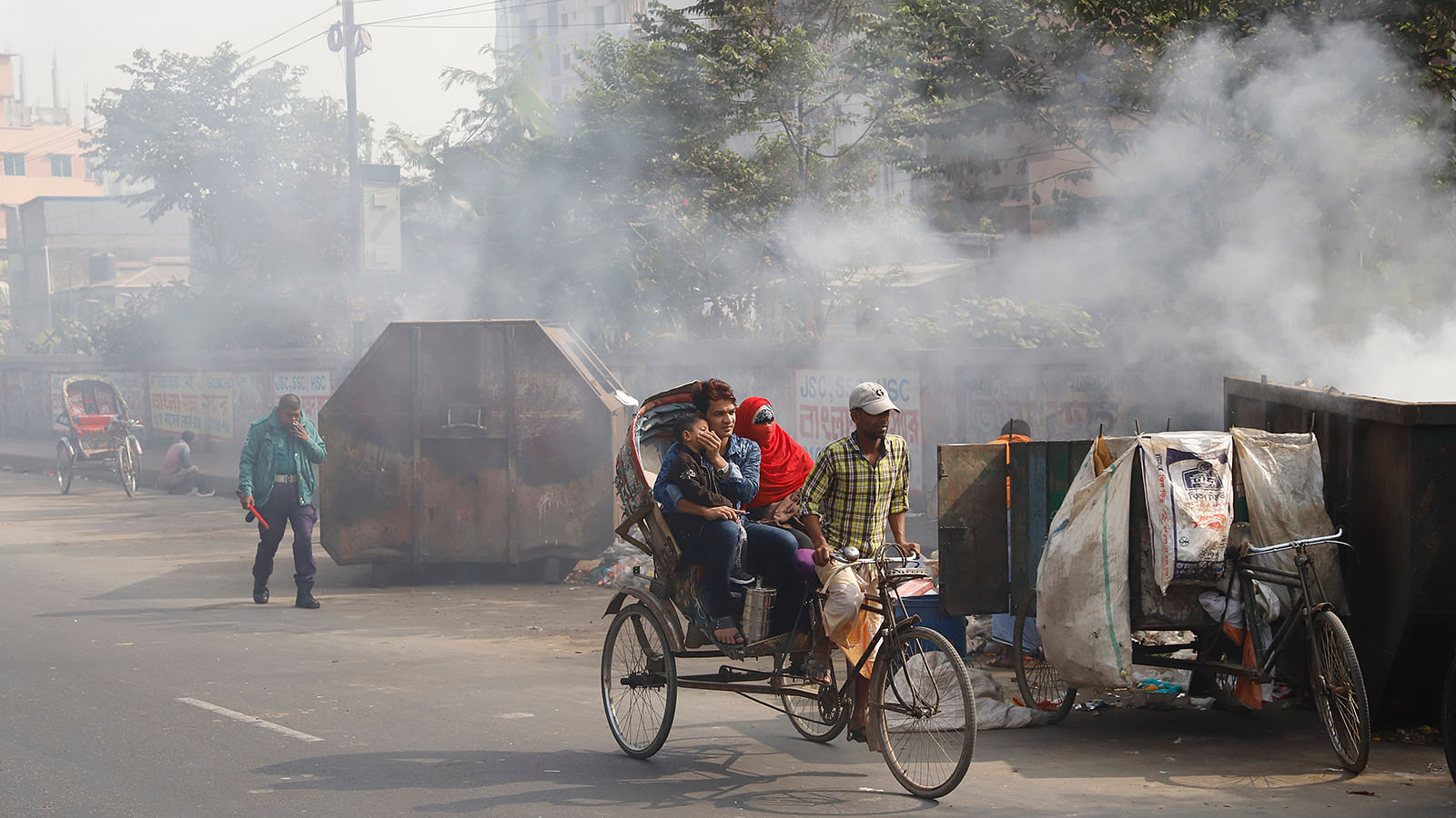 Air pollution kills 102,456 Bangladeshis every year