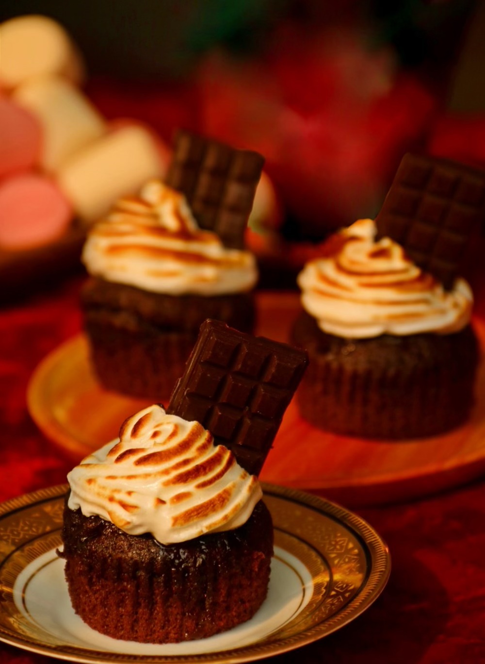 marshmallow_cupcake Elevate your dessert game with these 4 delectable marshmallow recipes