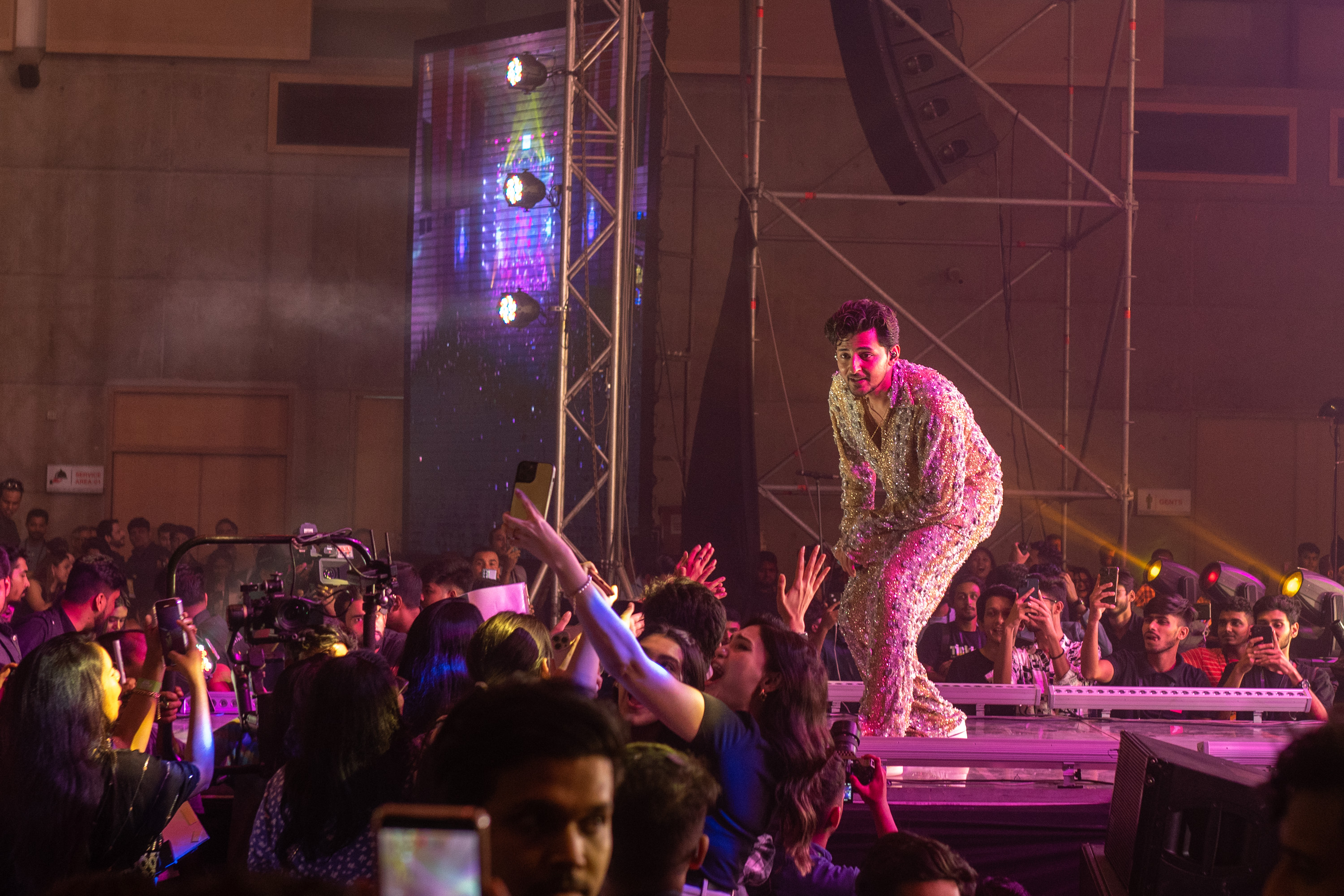 darshan_raval_concert_arshadul_hoque-13.jpg