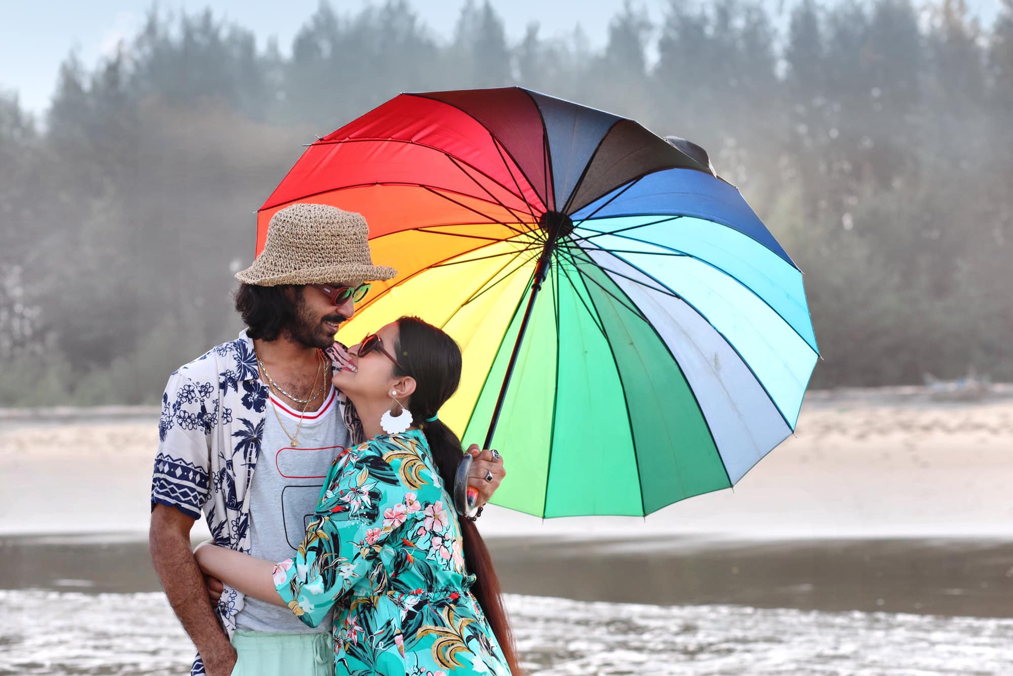 Pori Moni files for divorce