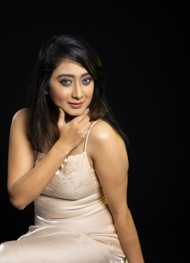 zinat sanu swagata singer & actress