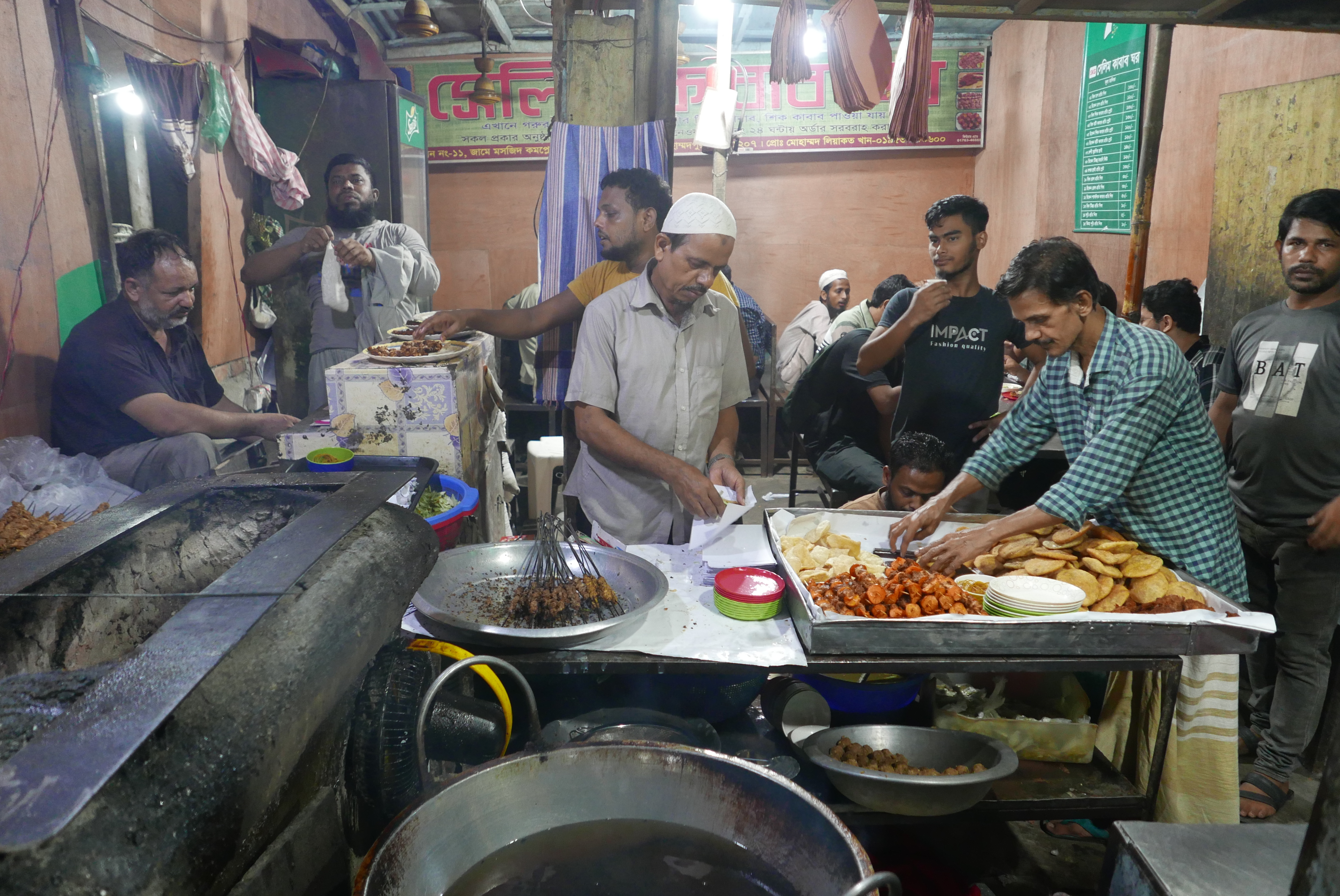 affordable food in Dhaka
