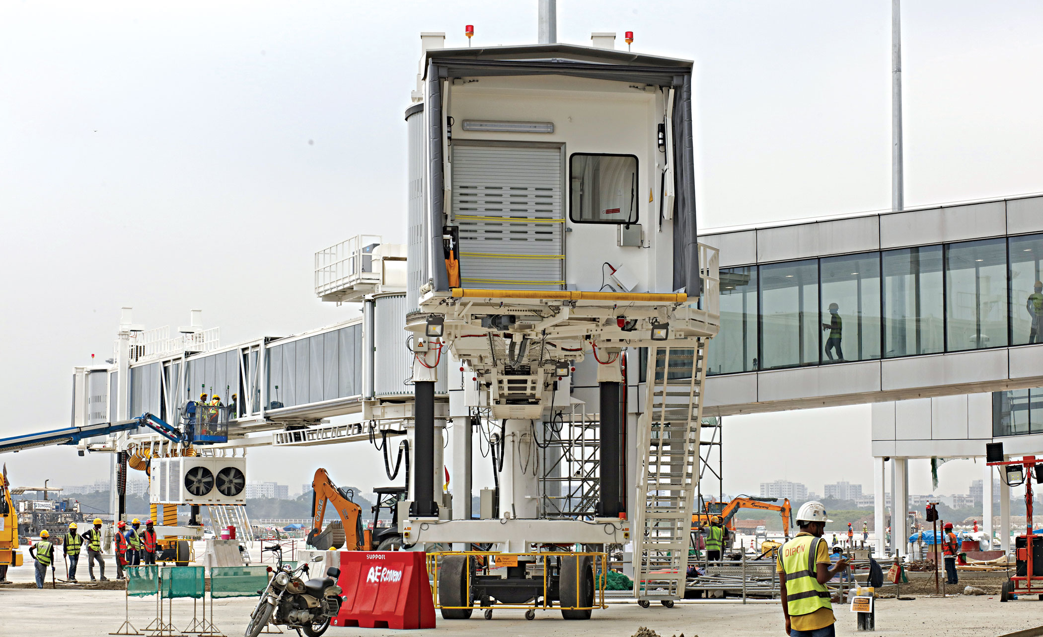 airport-3.jpg