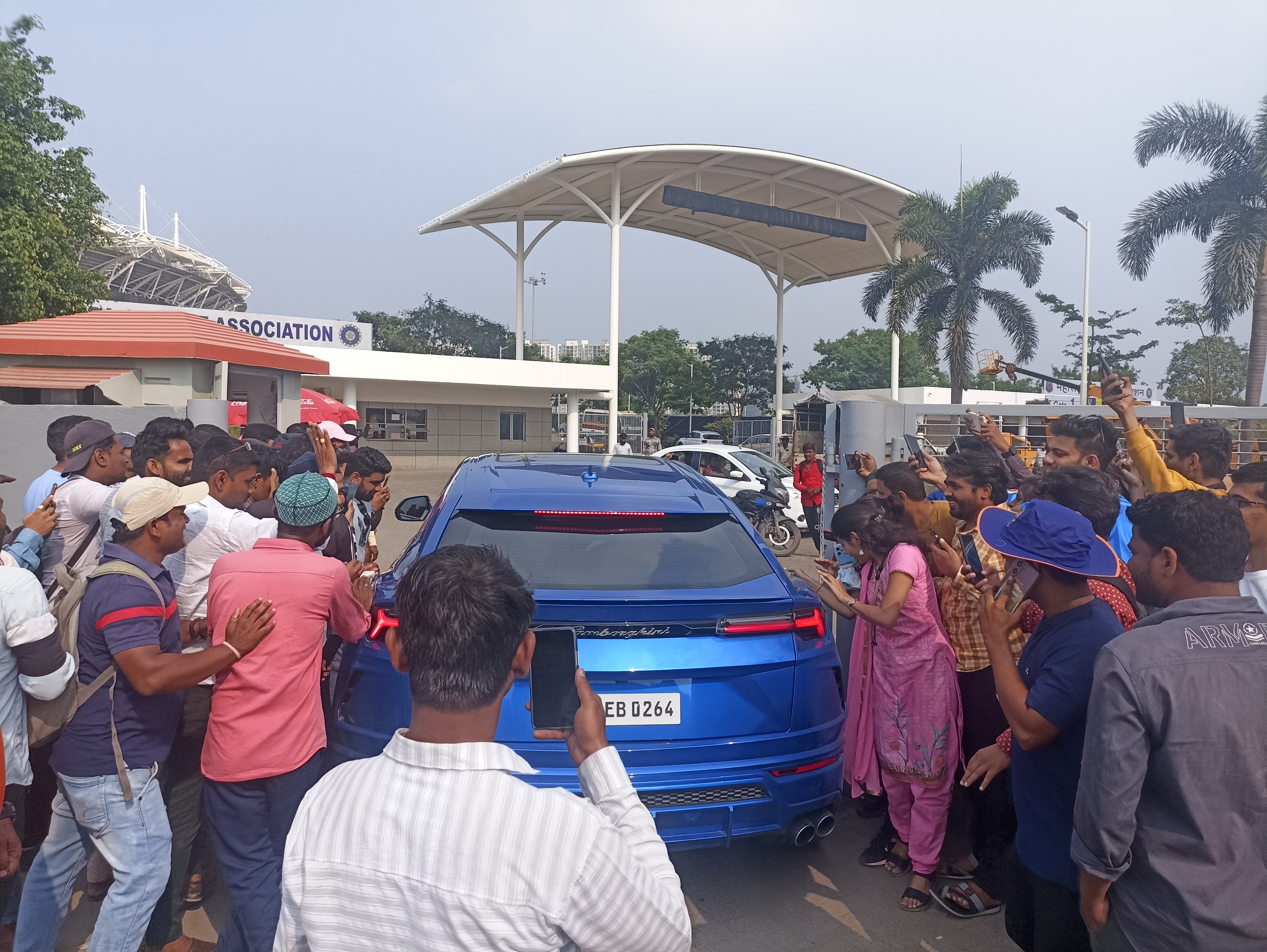 Rohit Sharma car.jpg