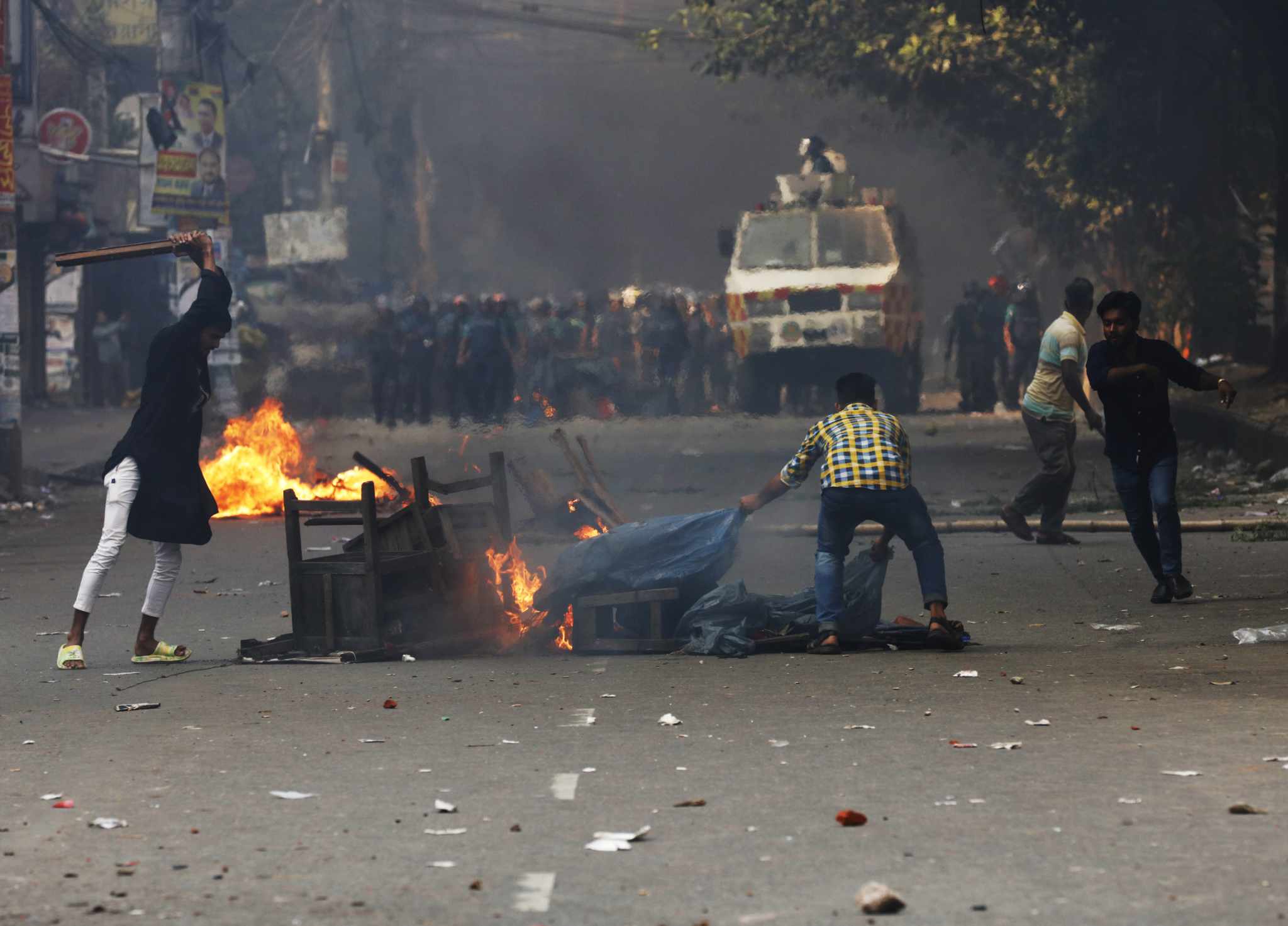 police-bnp-clash_10.jpg