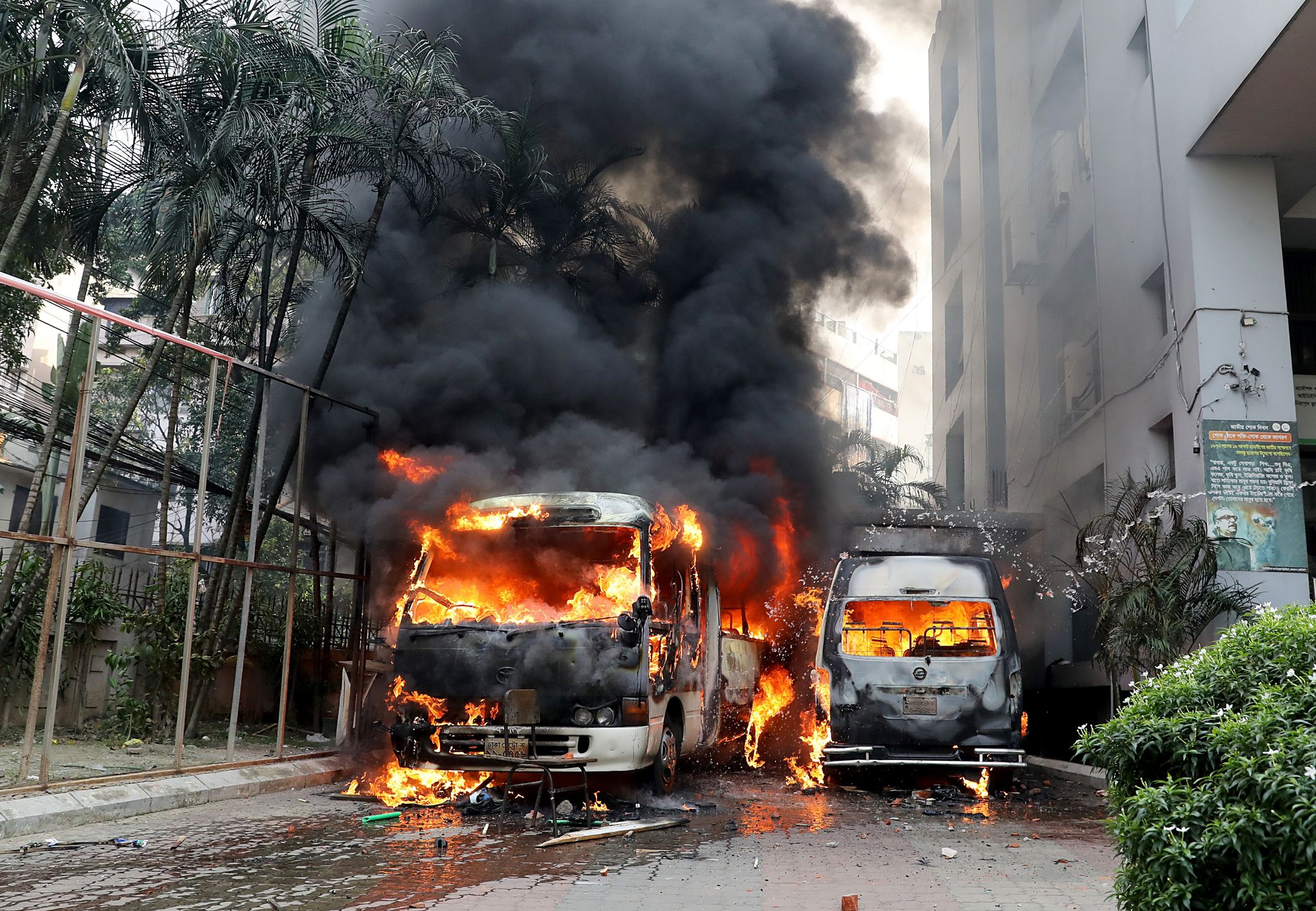 police-bnp-clash_24.jpg