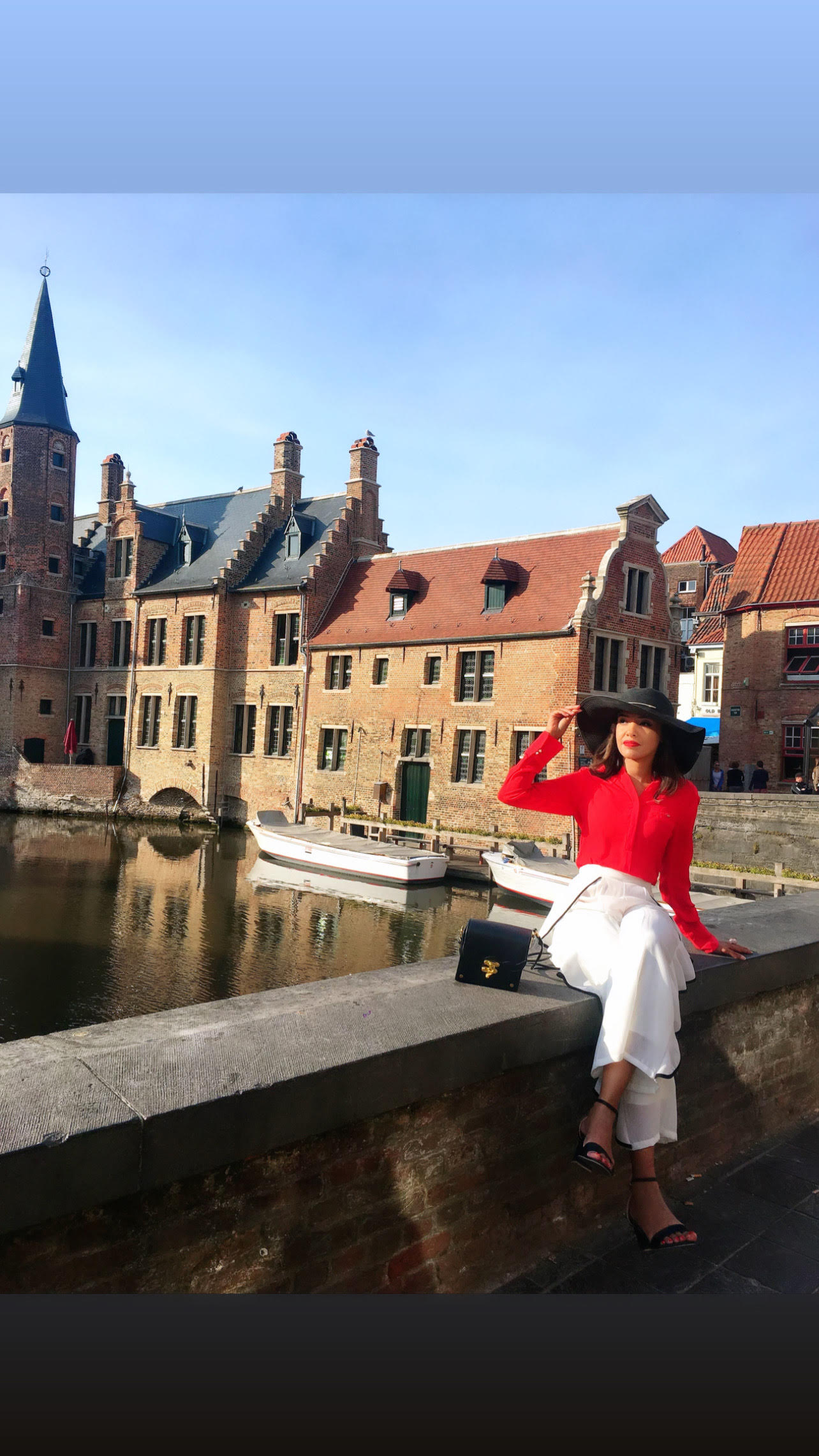 8 empowering tips for women embracing solo travel adventures