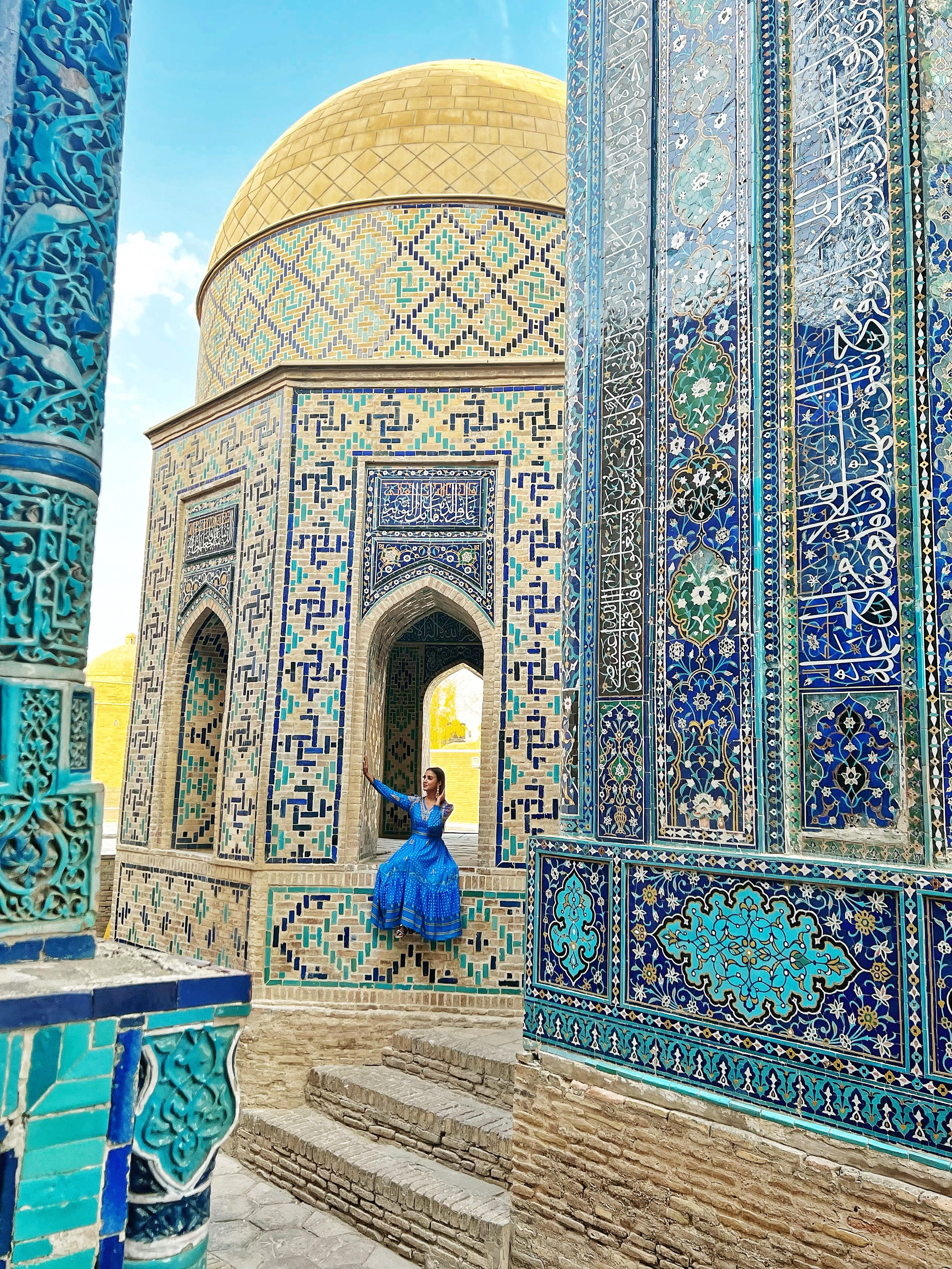 8 empowering tips for women embracing solo travel adventures