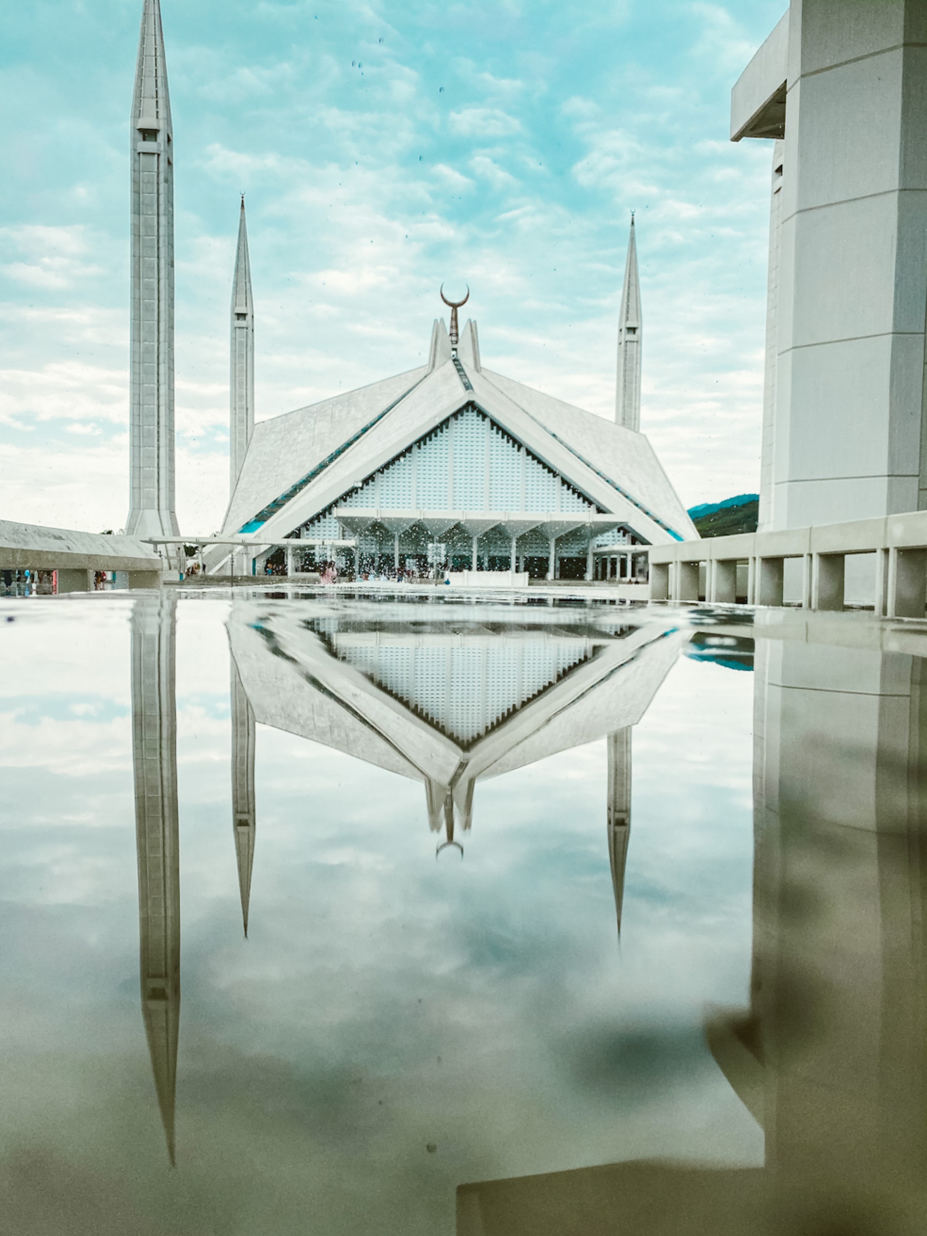 Shah Faisal Mosque Pakistan