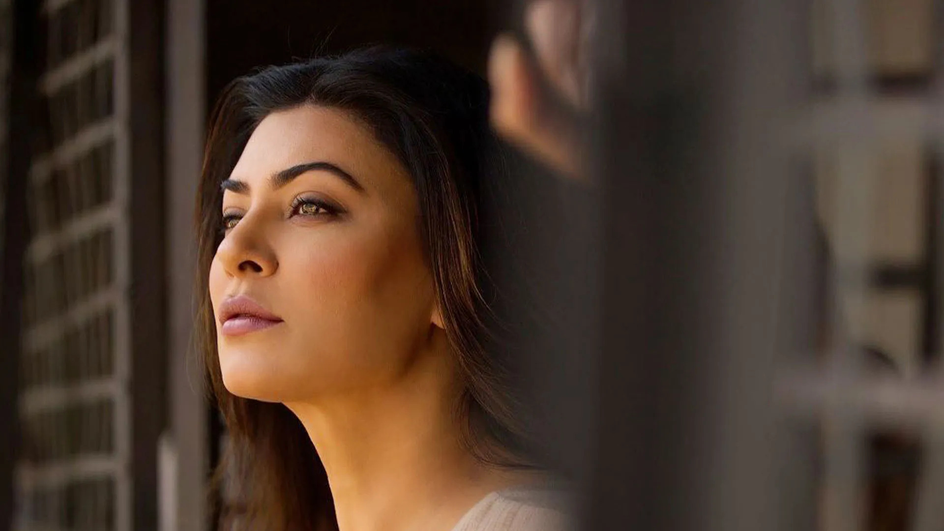 aarya20season203-top-image.jpg