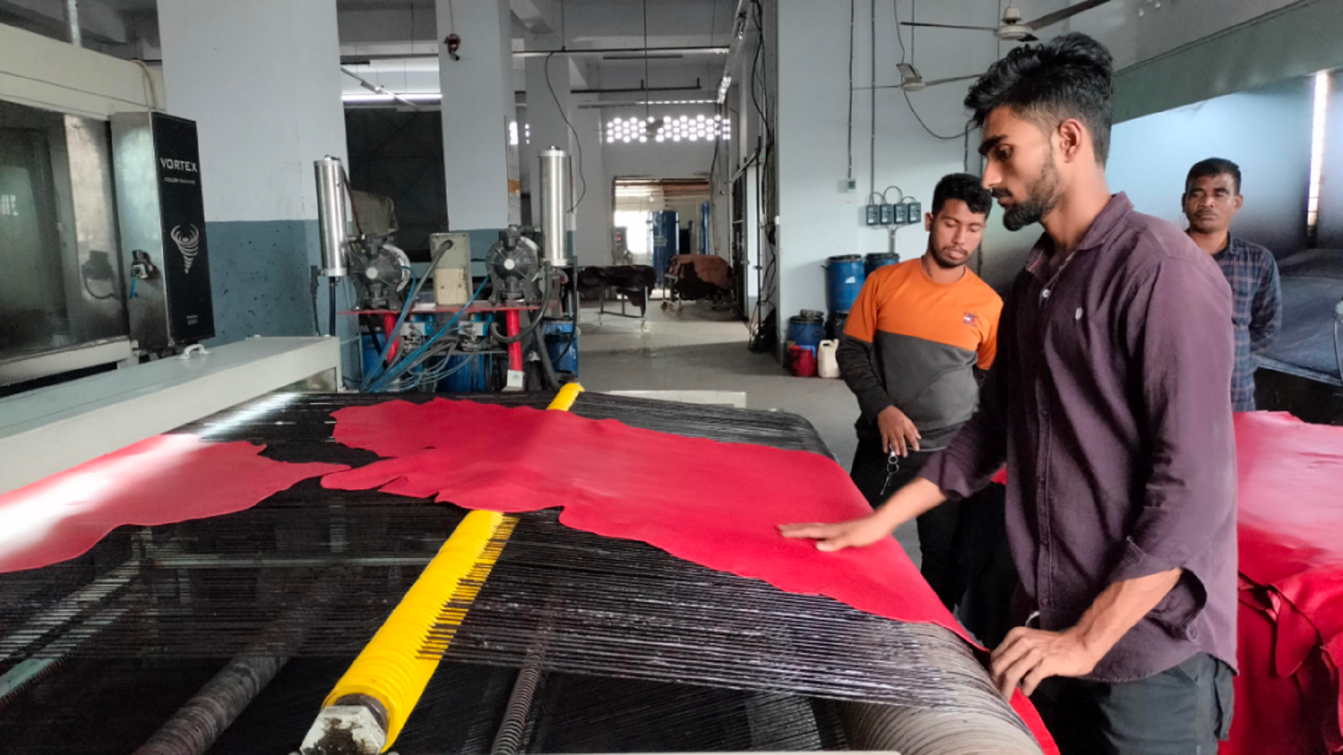 leather_factory_worker_bangladesh.png