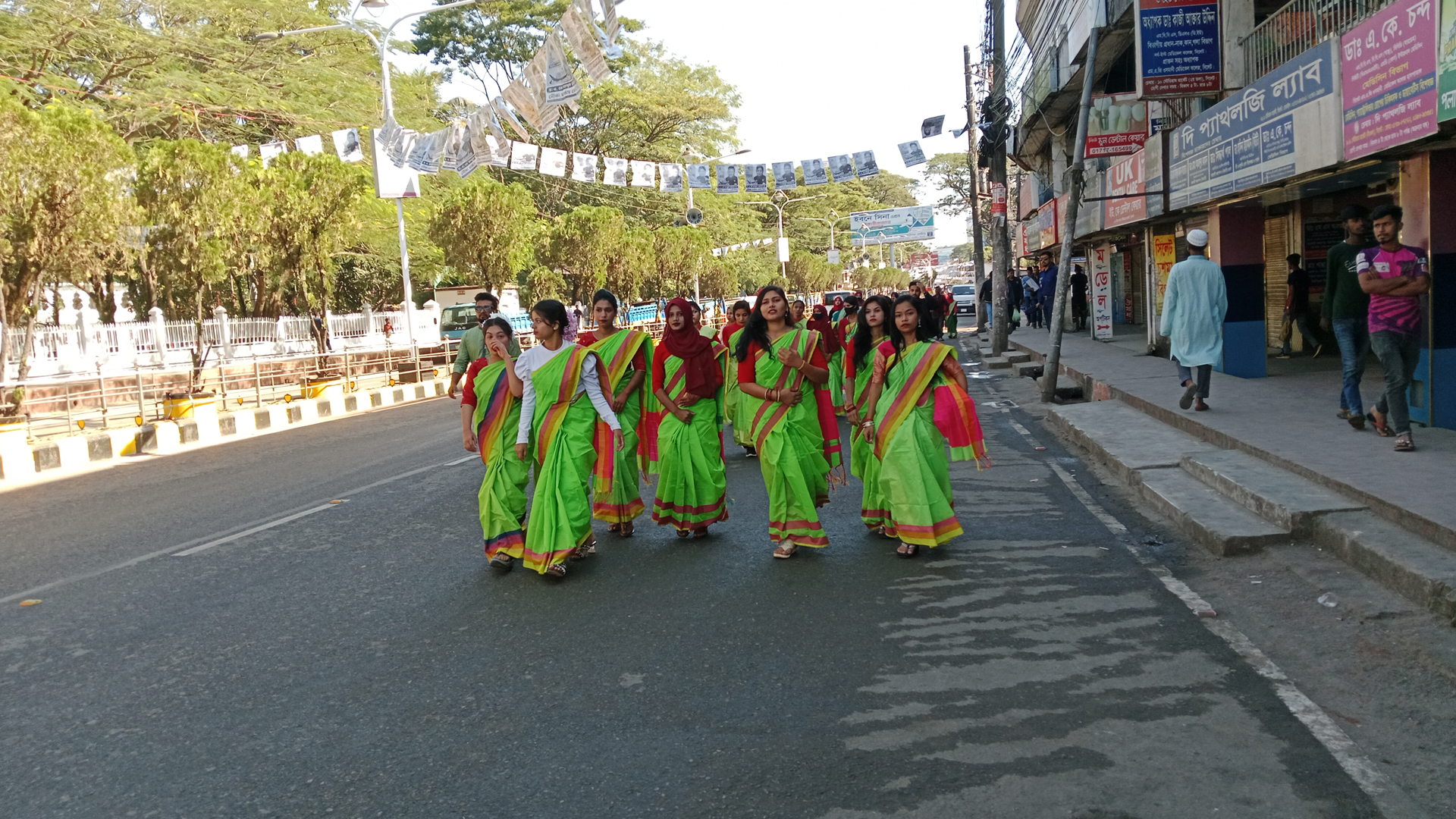 sylhet_leaders_going_to_pms_rally.jpg