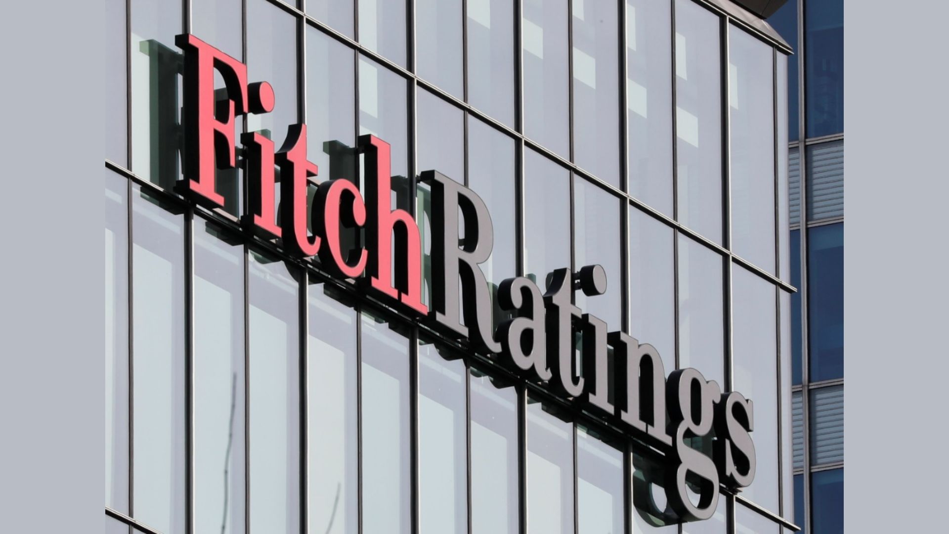 Fitch downgrades Bangladesh’s rating to “B+”, outlook stable