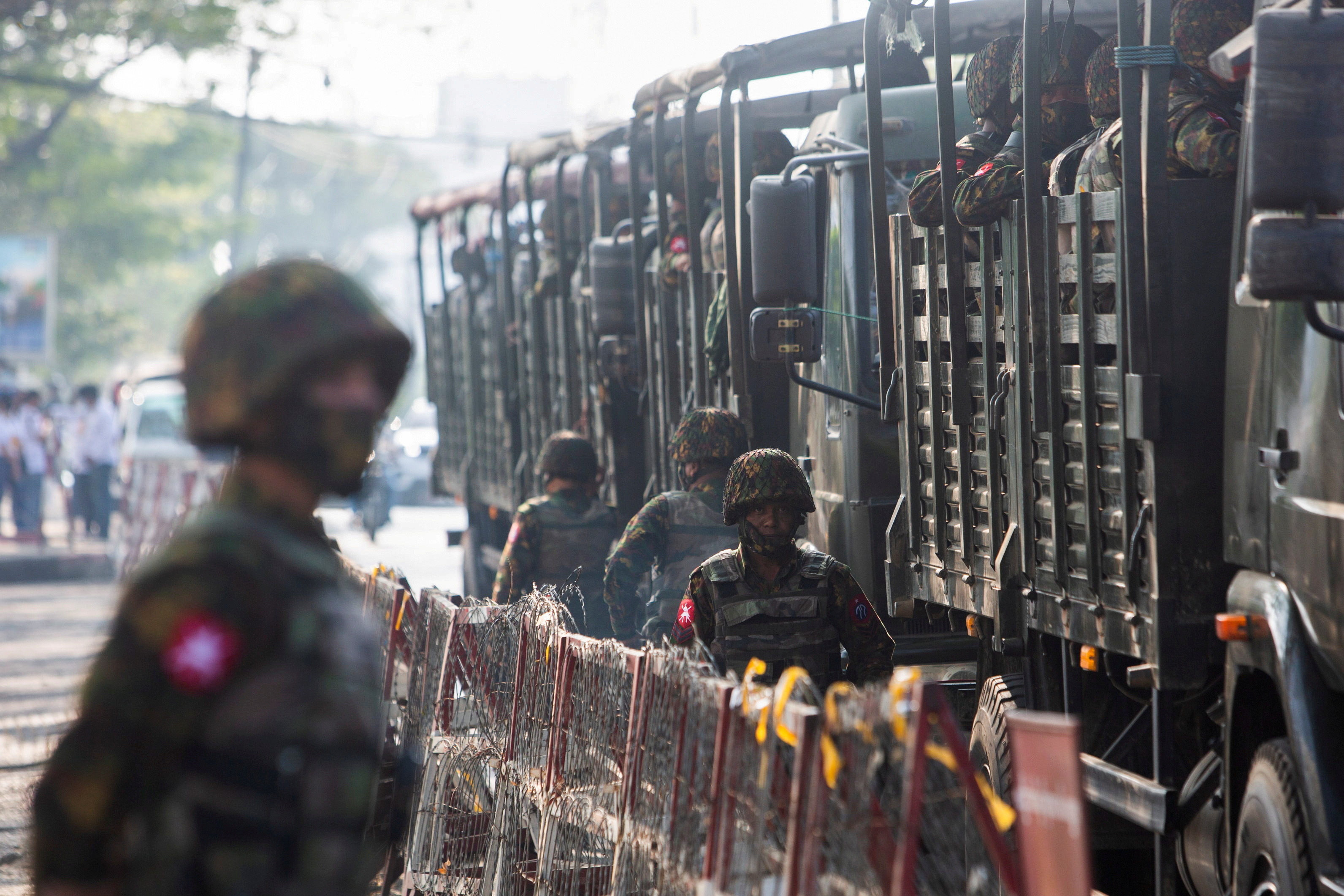 myanmar hunta.jpg