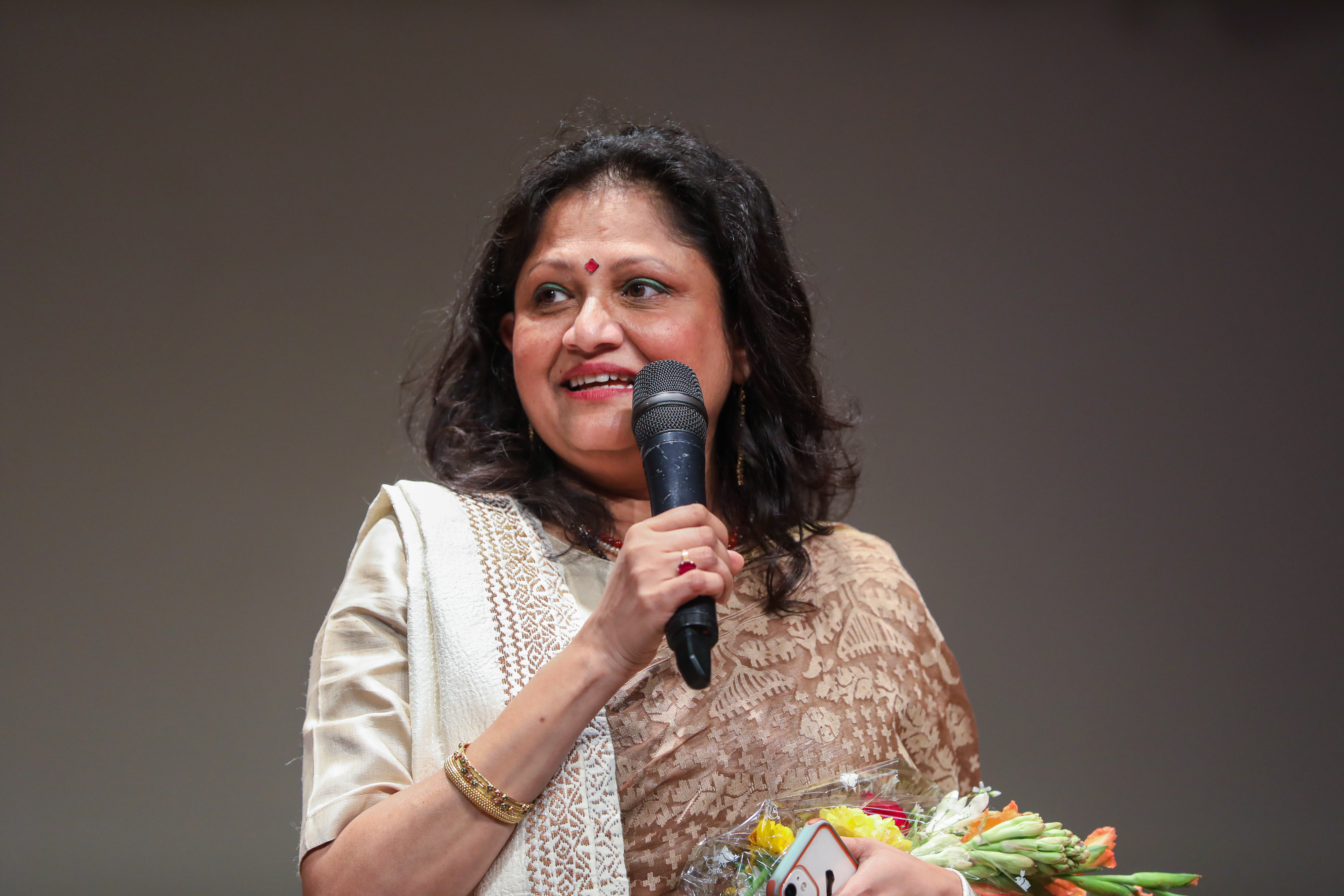 barir_naam_shahana_daily_star_4.jpg