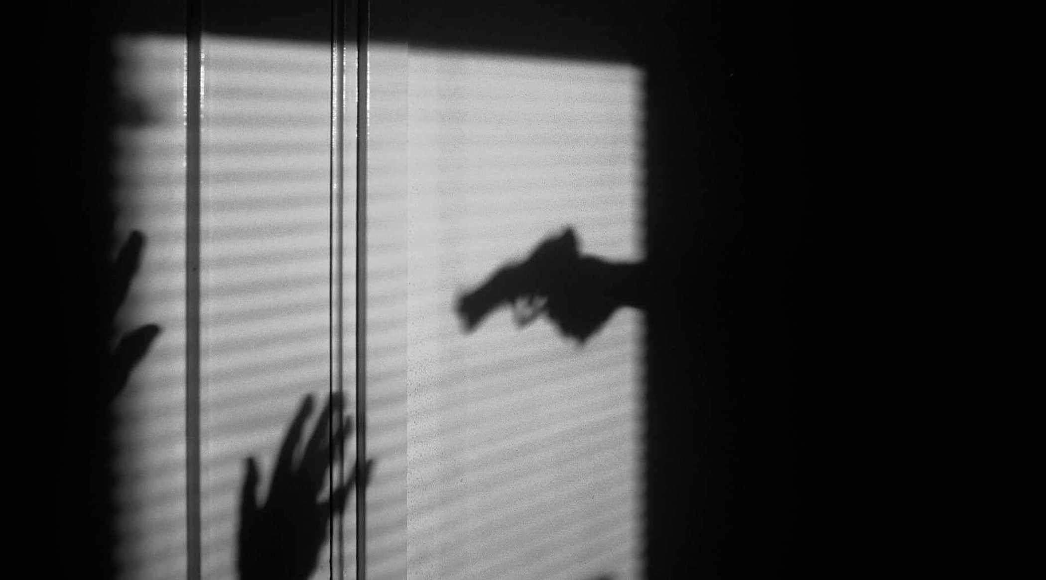 When cops turn part-time robbers