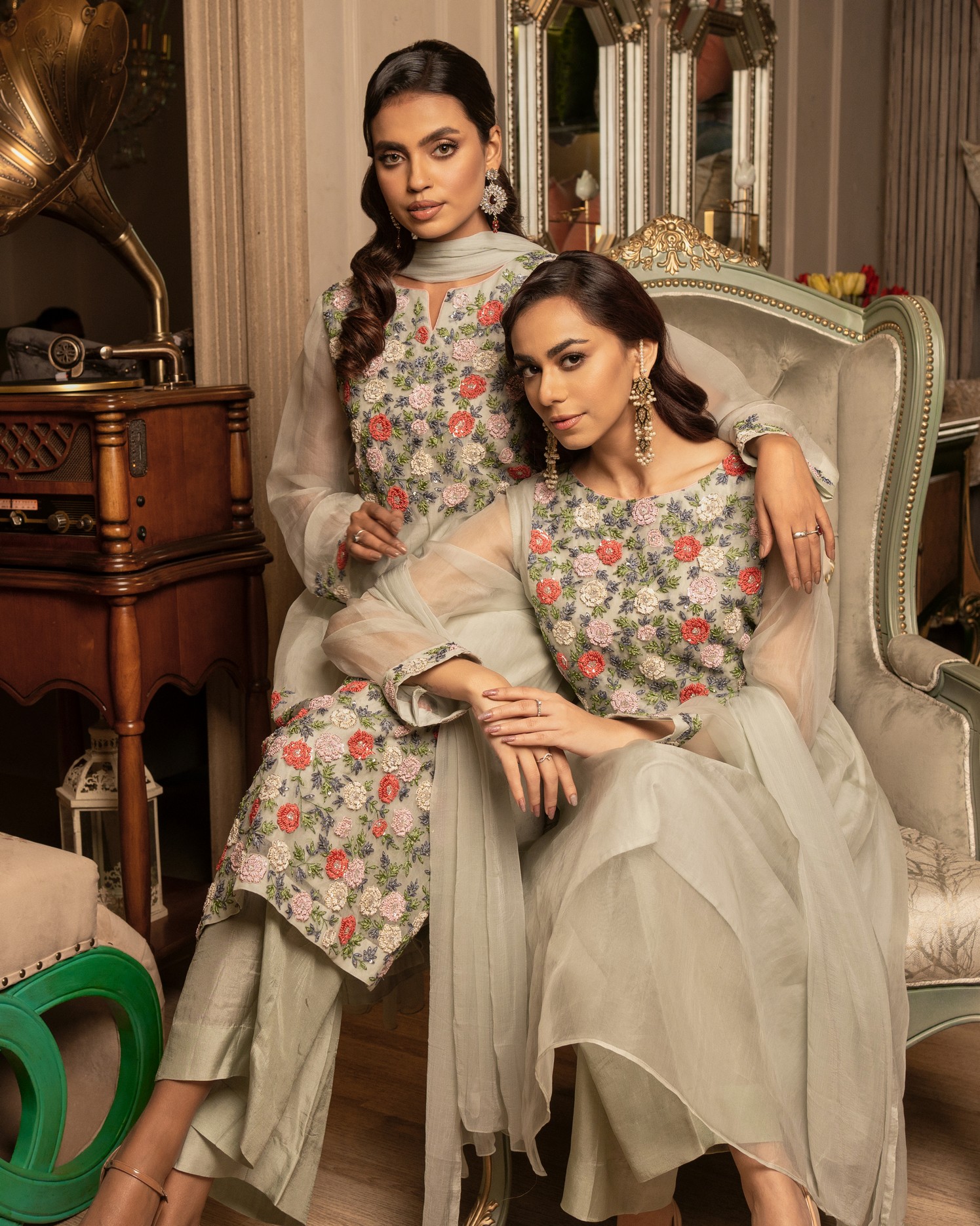 6 ways to spice up your deshi party wear 