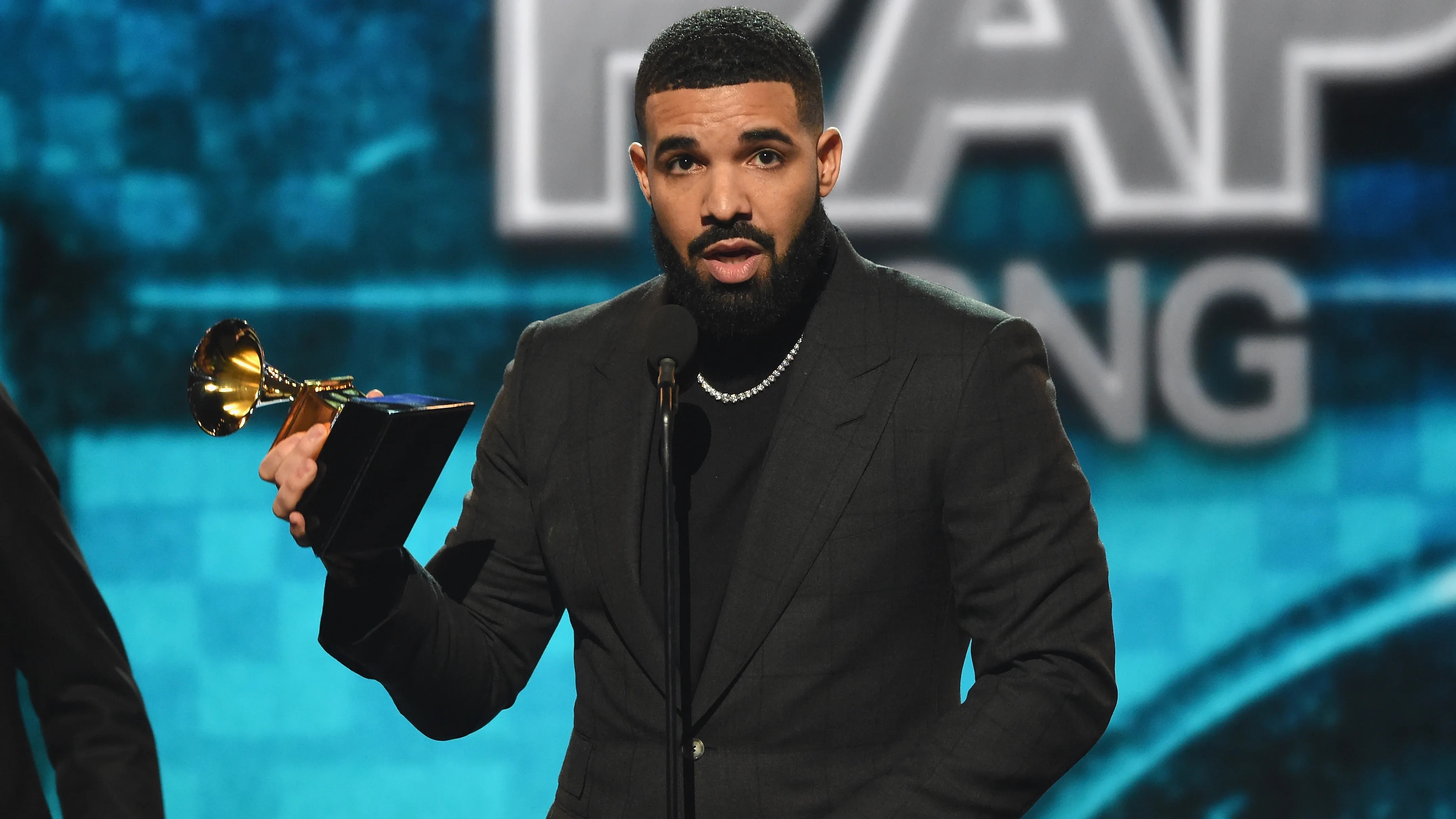 drake.jpg